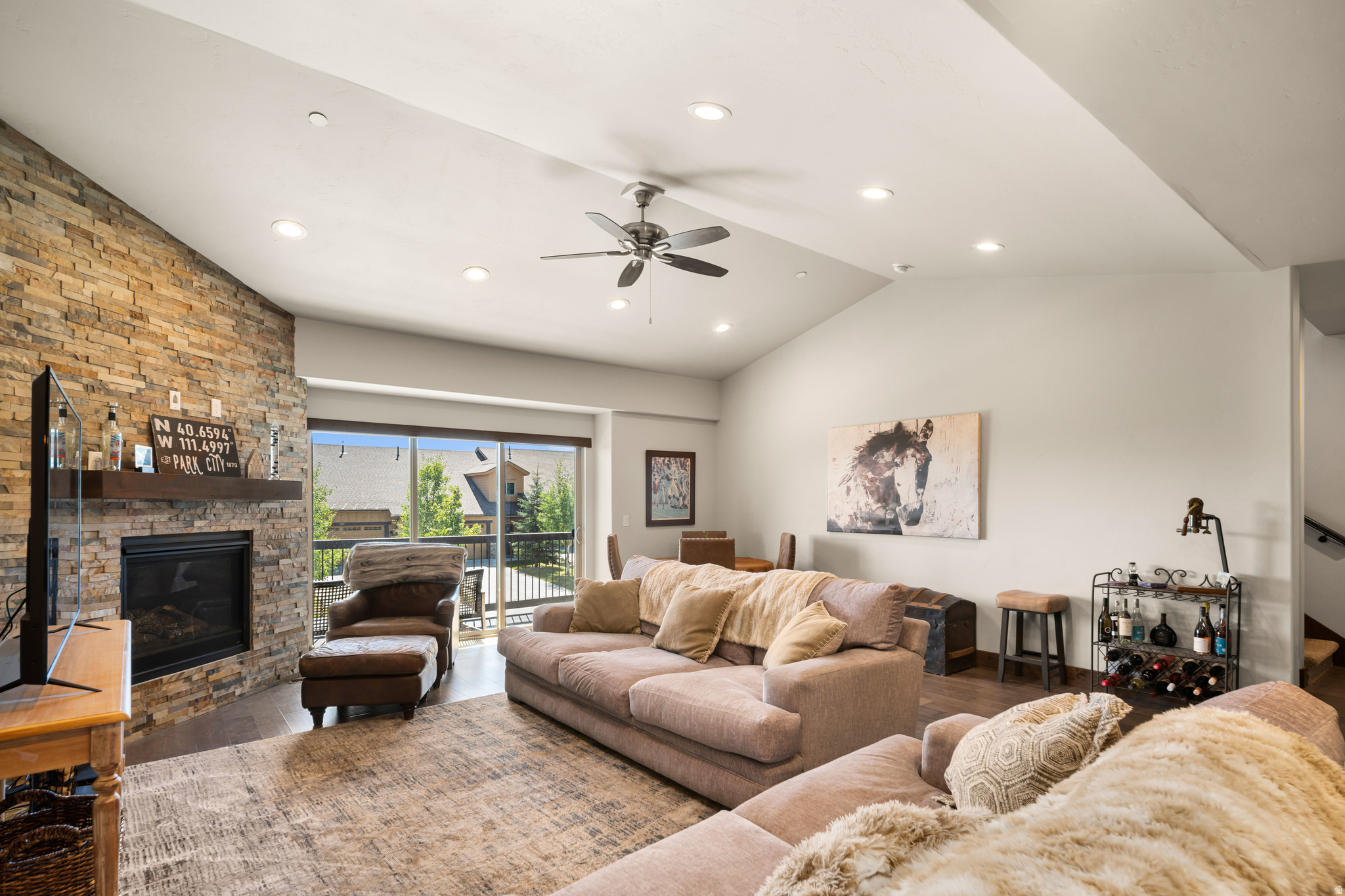 BLACK ROCK RIDGE - Residential