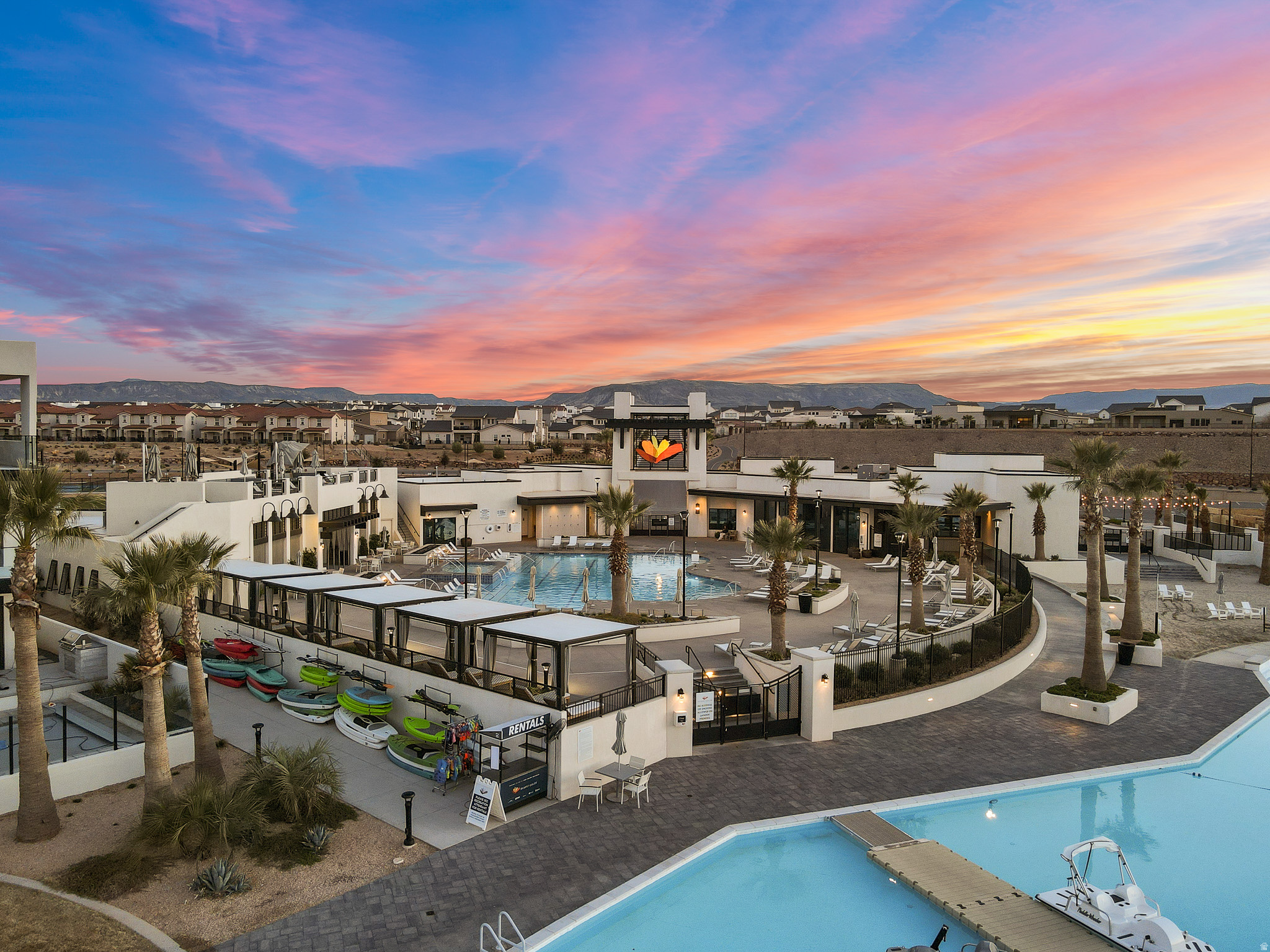 DESERT COLOR SKYLINE COMDOMINIUM PLAT - Residential