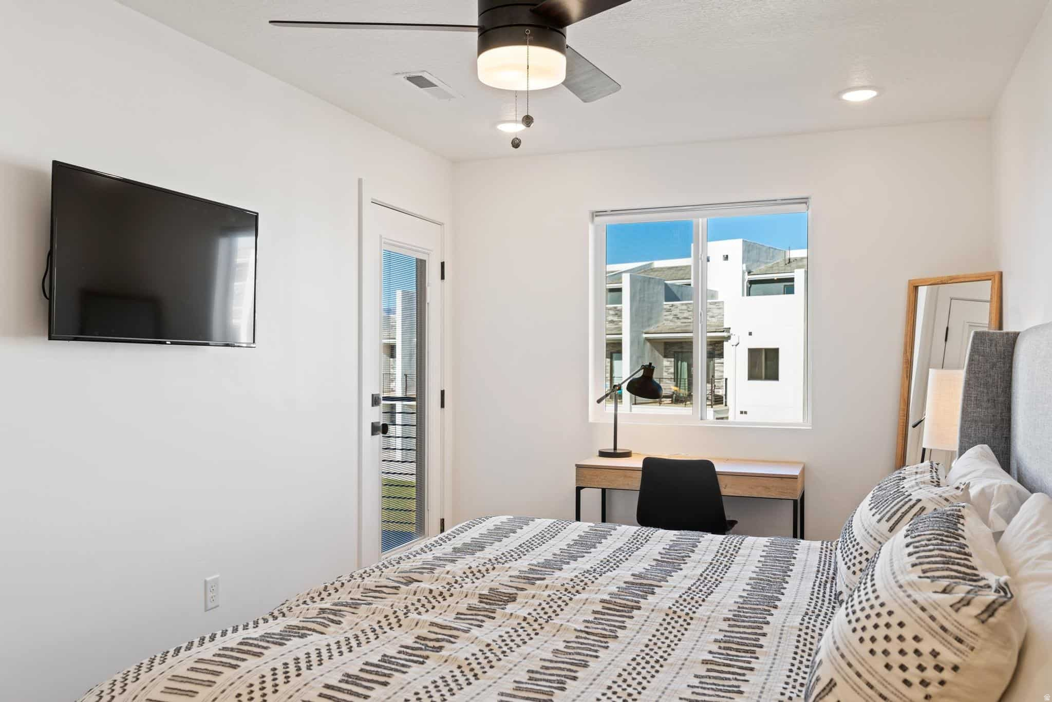 DESERT COLOR SKYLINE COMDOMINIUM PLAT - Residential