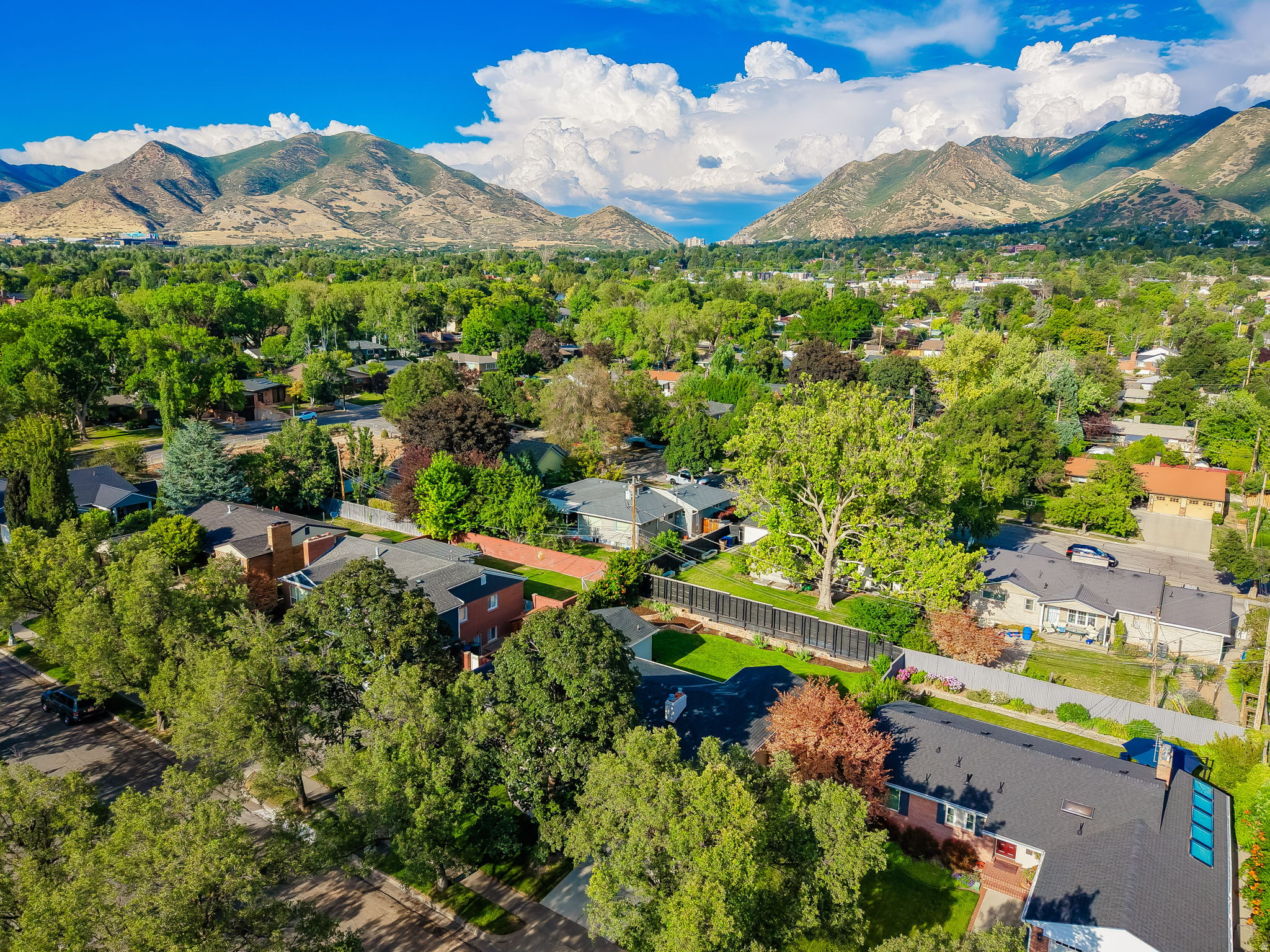EL RAY PARK - Residential