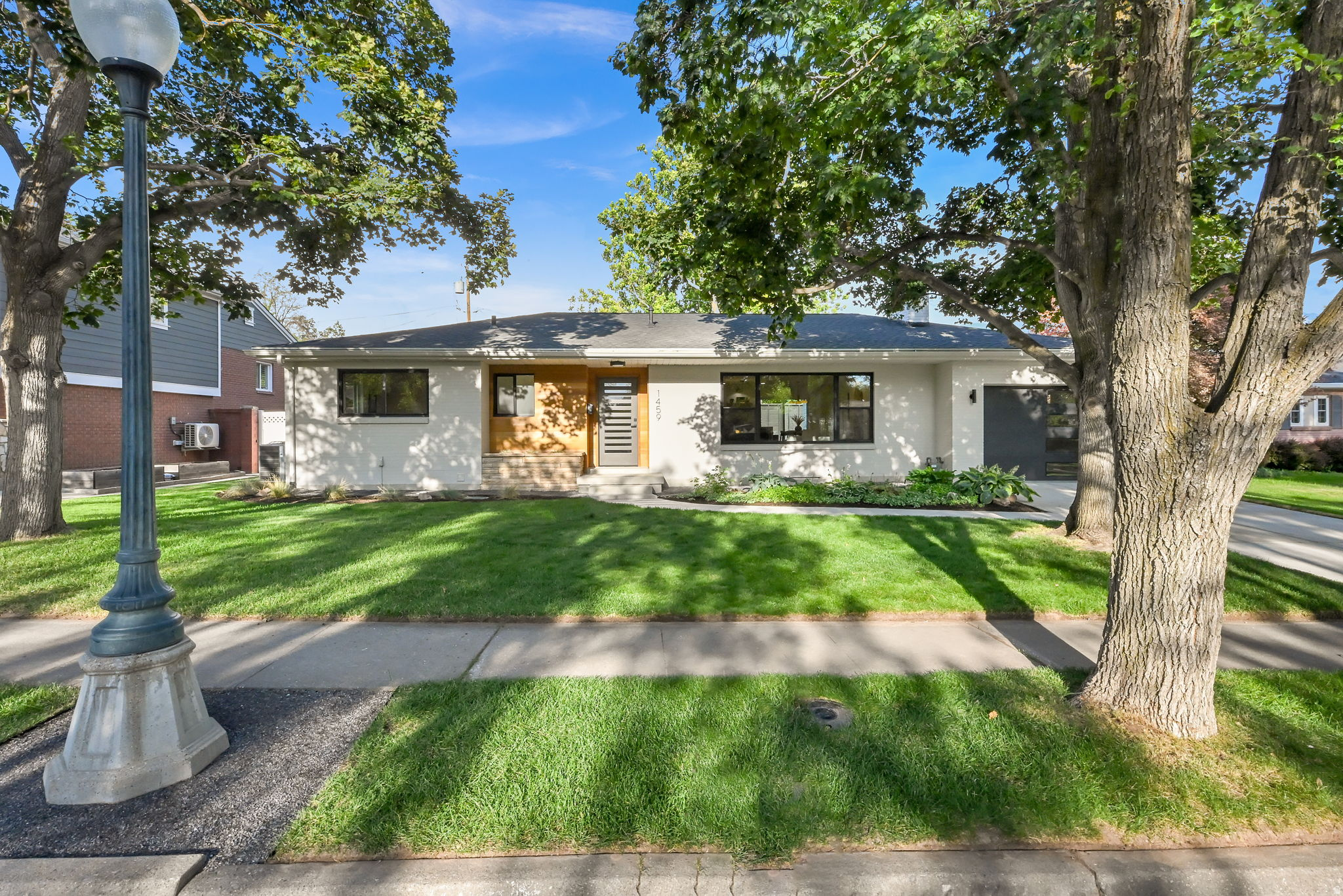 EL RAY PARK - Residential