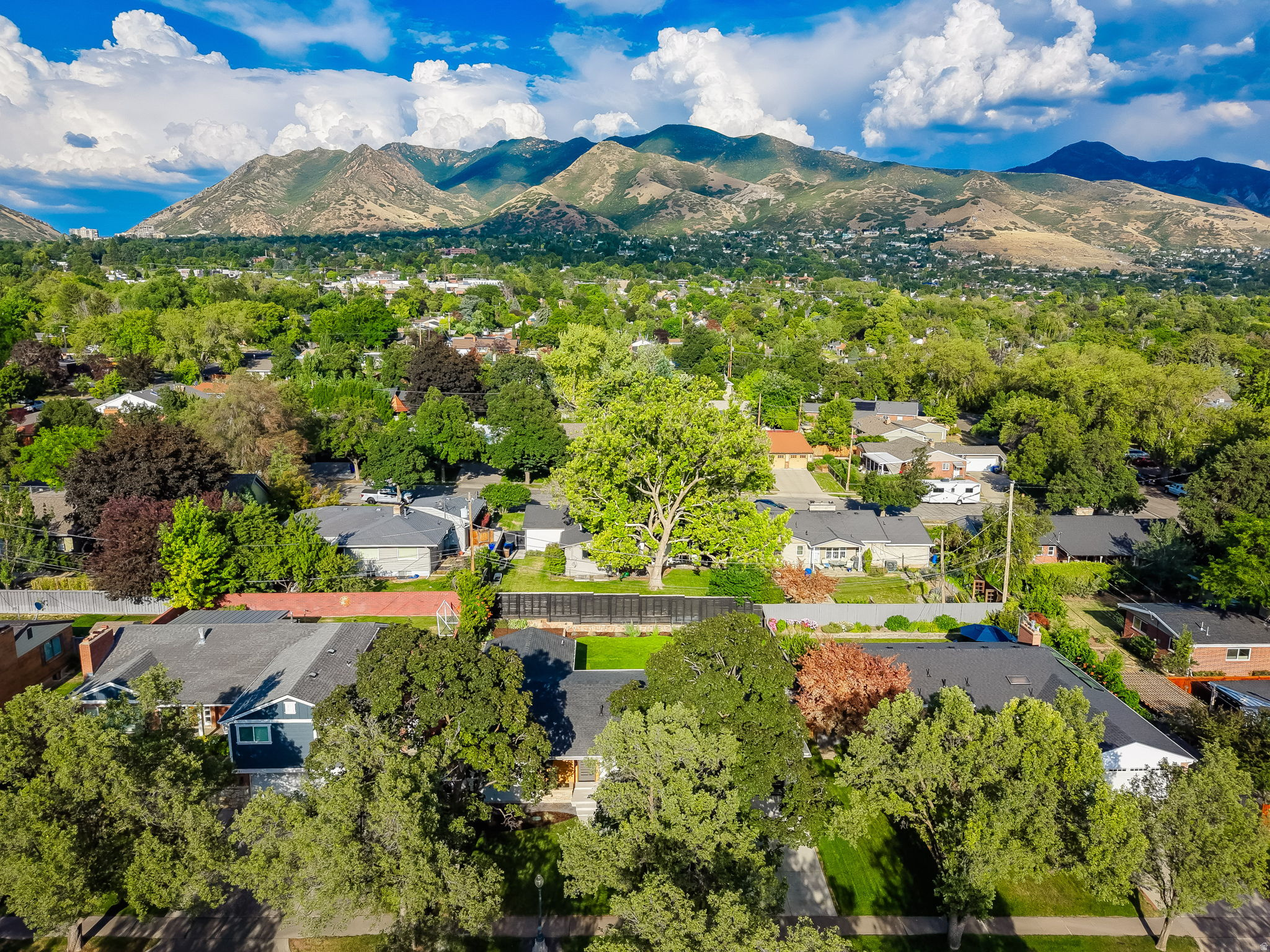 EL RAY PARK - Residential