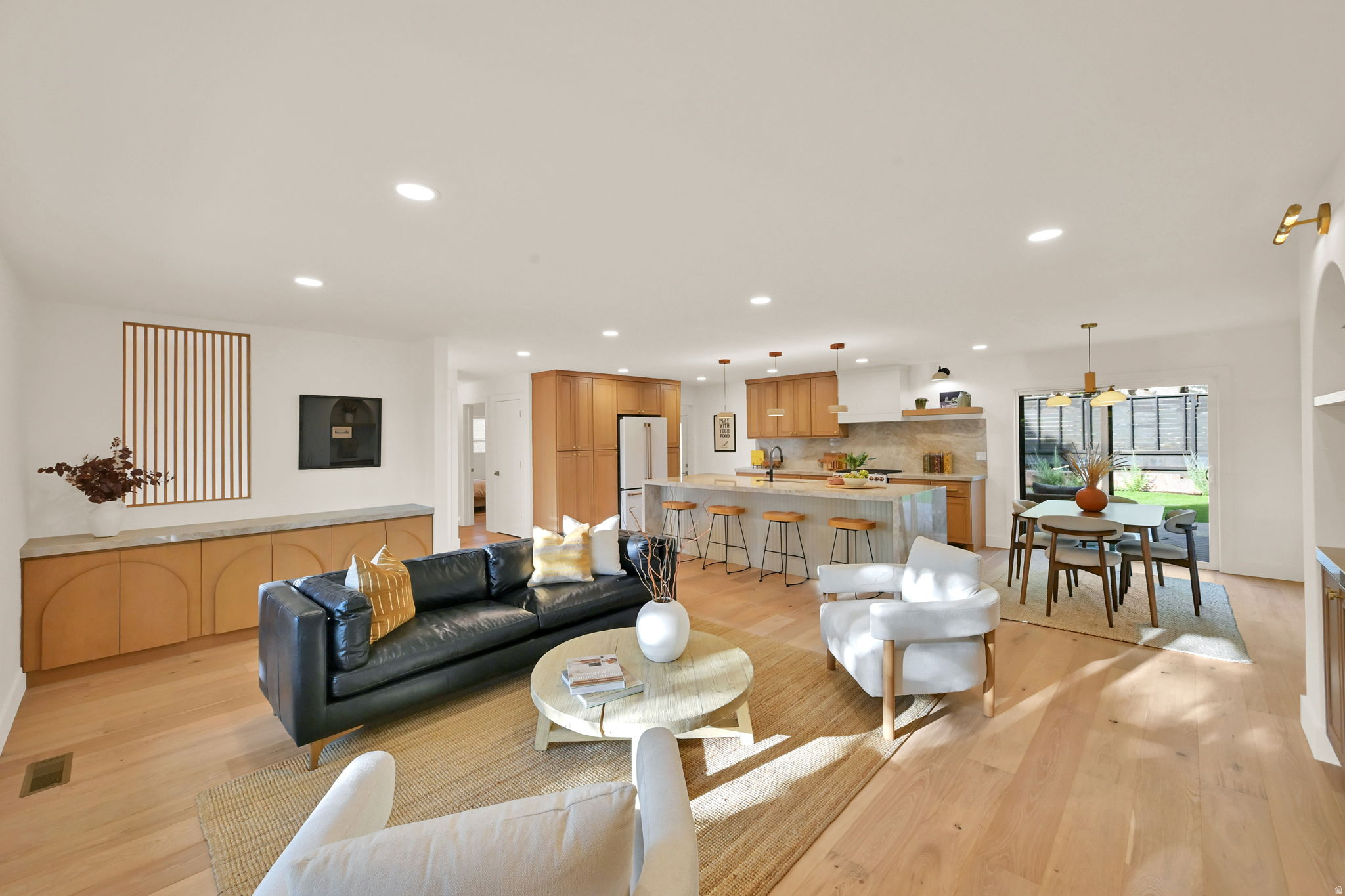 EL RAY PARK - Residential