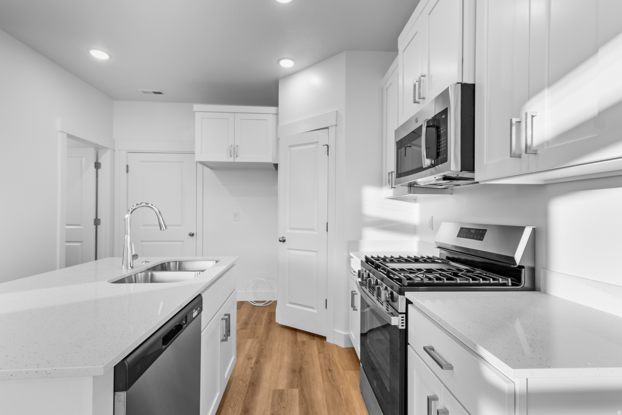 NORTH POINT - Residential