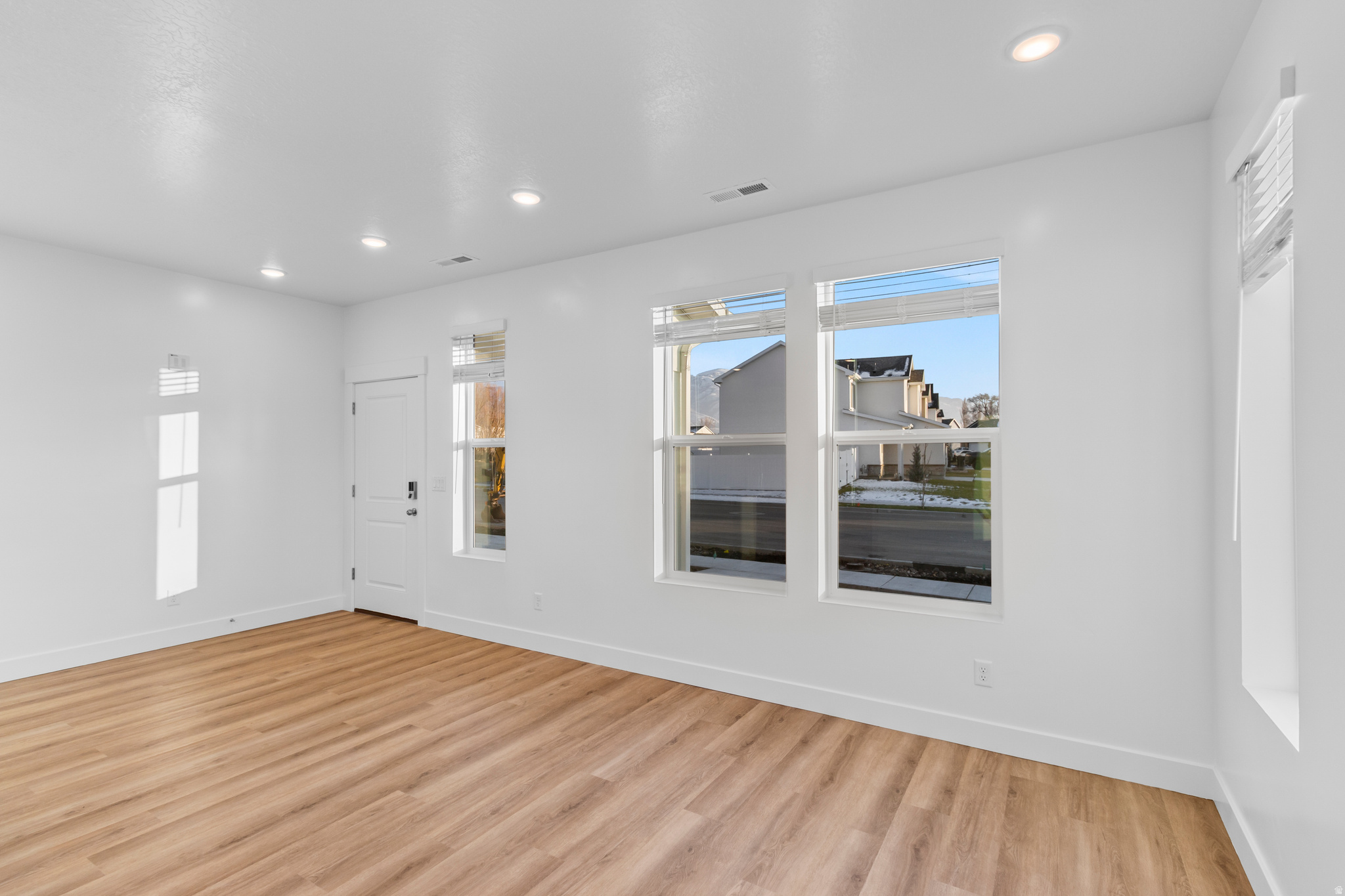 NORTH POINT - Residential