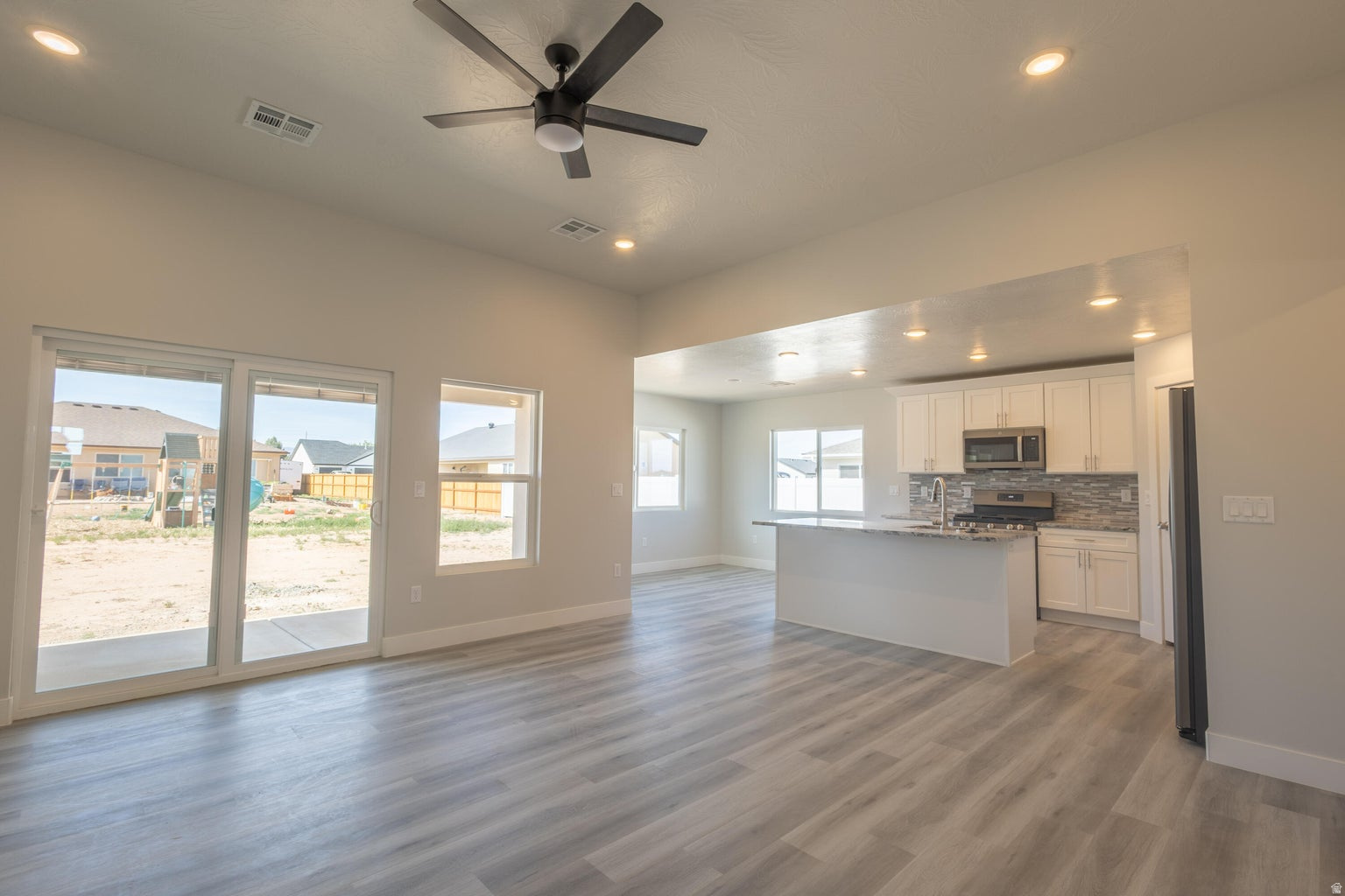 VALLEY GATE ESTATES - Residential