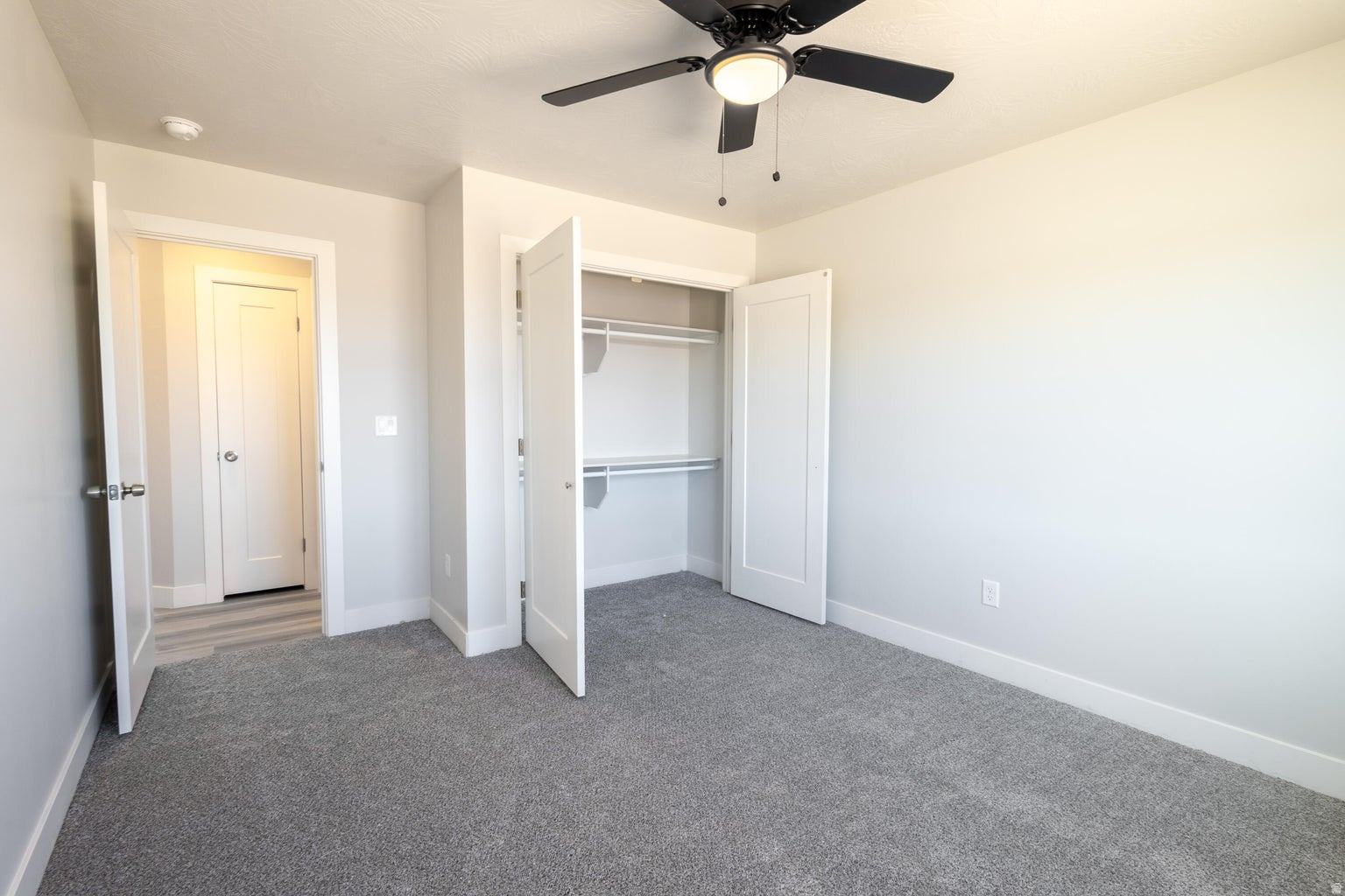 VALLEY GATE ESTATES - Residential