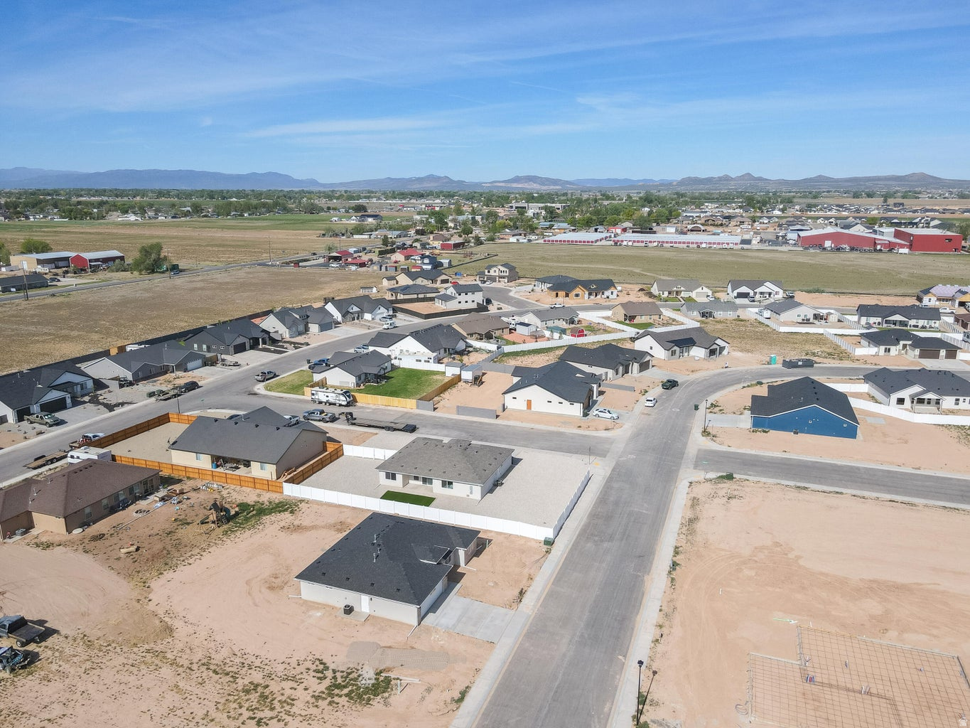VALLEY GATE ESTATES - Residential