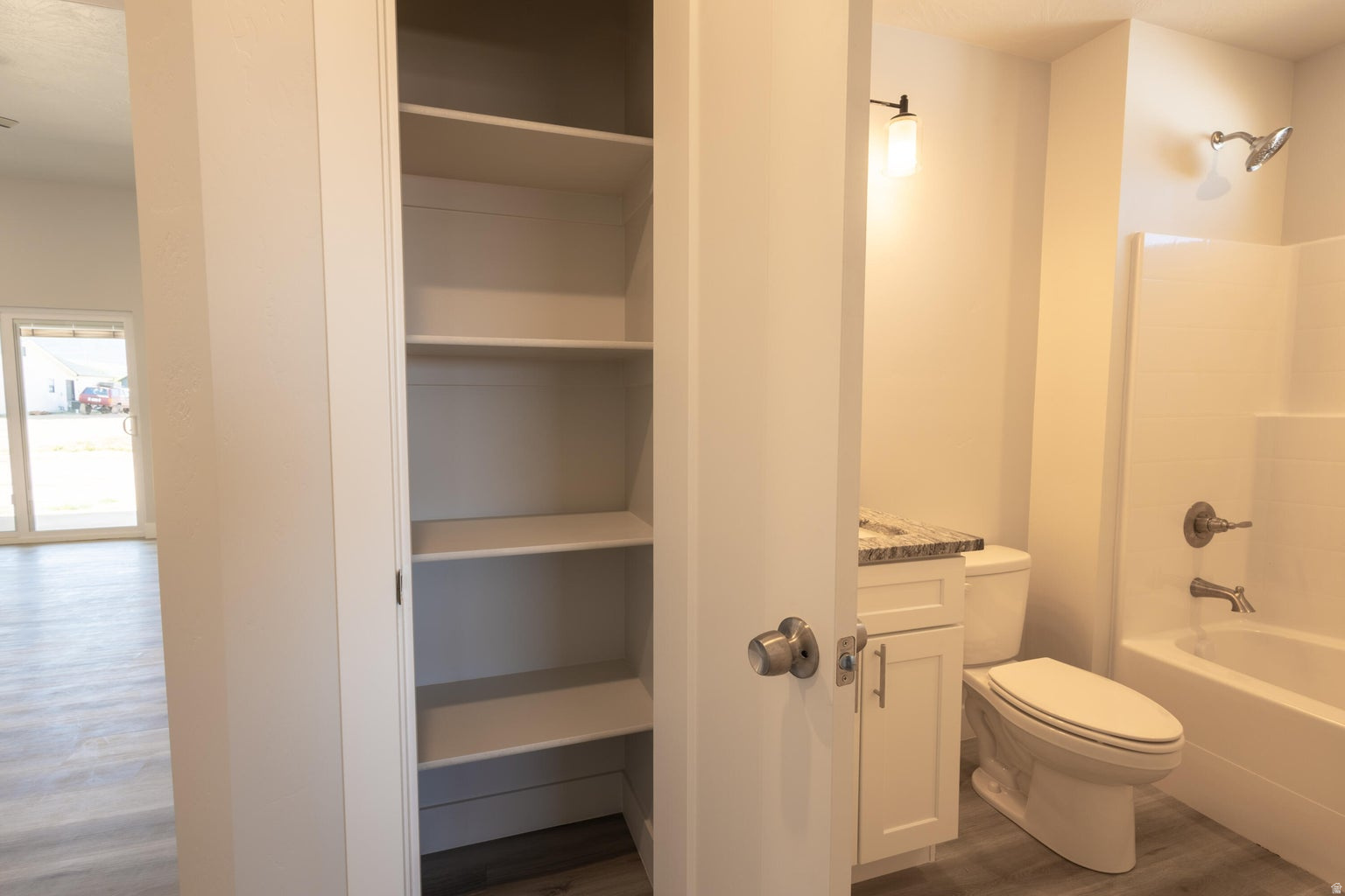 VALLEY GATE ESTATES - Residential