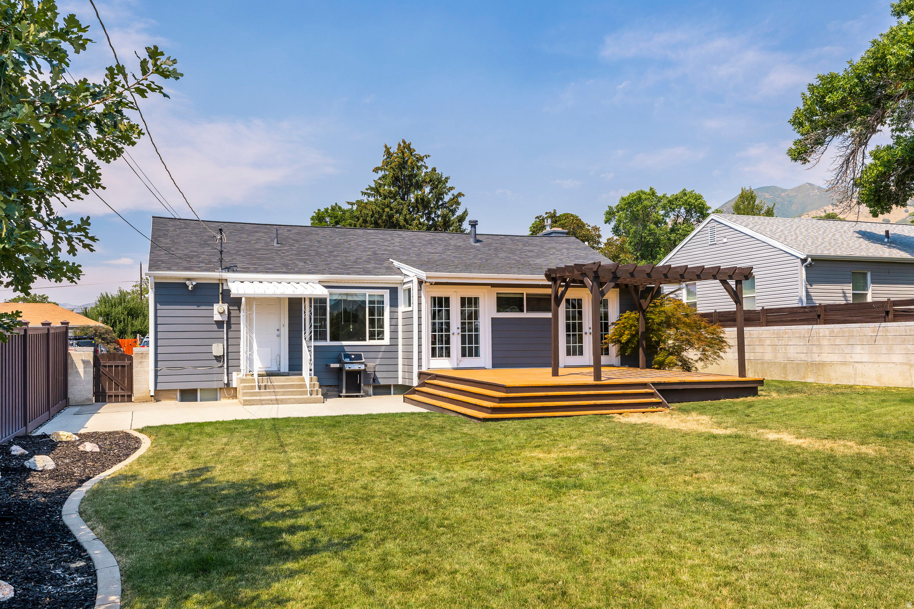 NORTH MILLCREEK HEIG - Residential