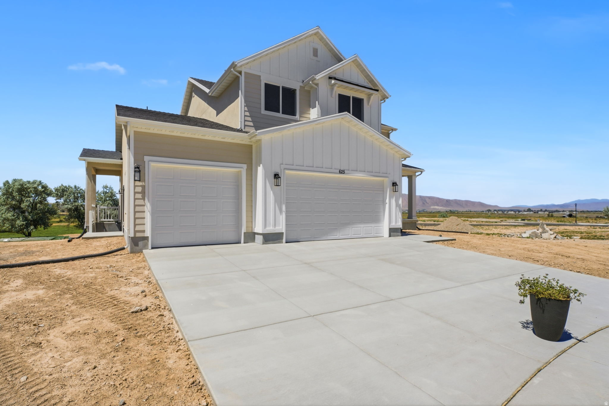 DAVIS FARMS - Residential