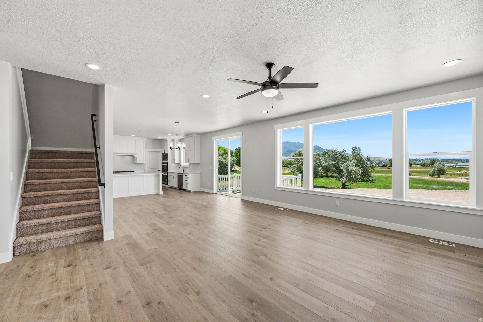 DAVIS FARMS - Residential