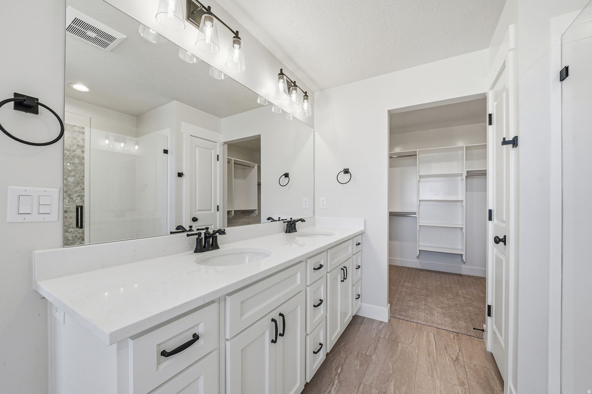 DAVIS FARMS - Residential