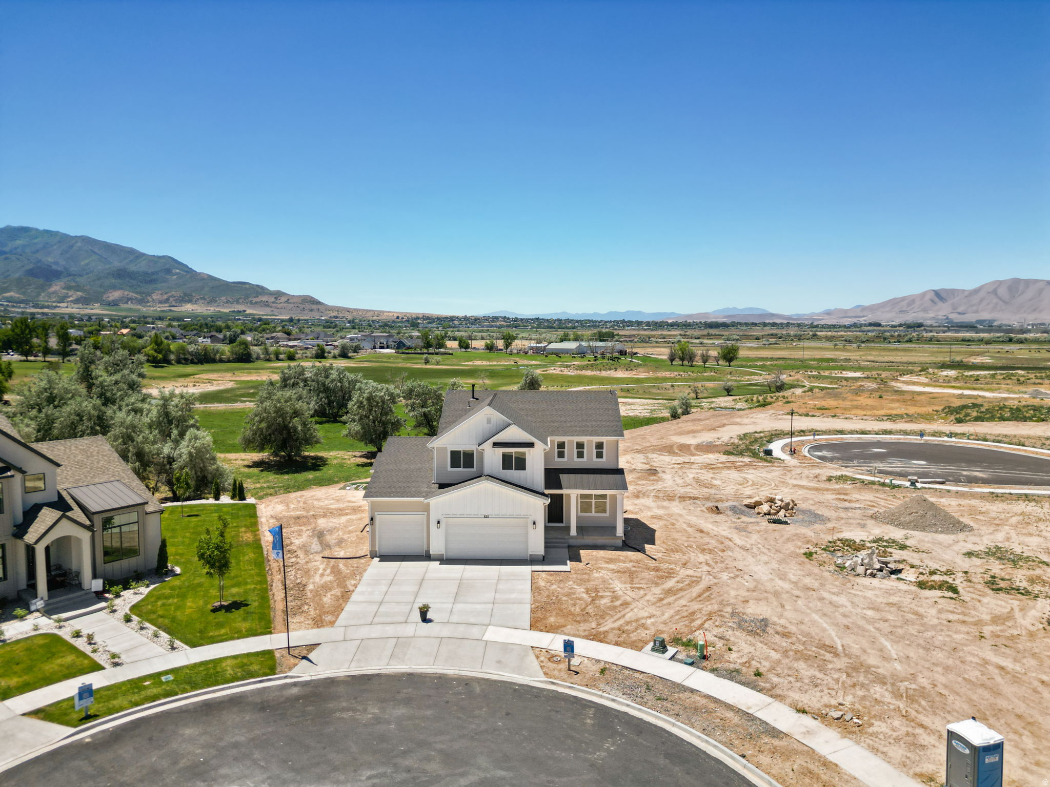 DAVIS FARMS - Residential