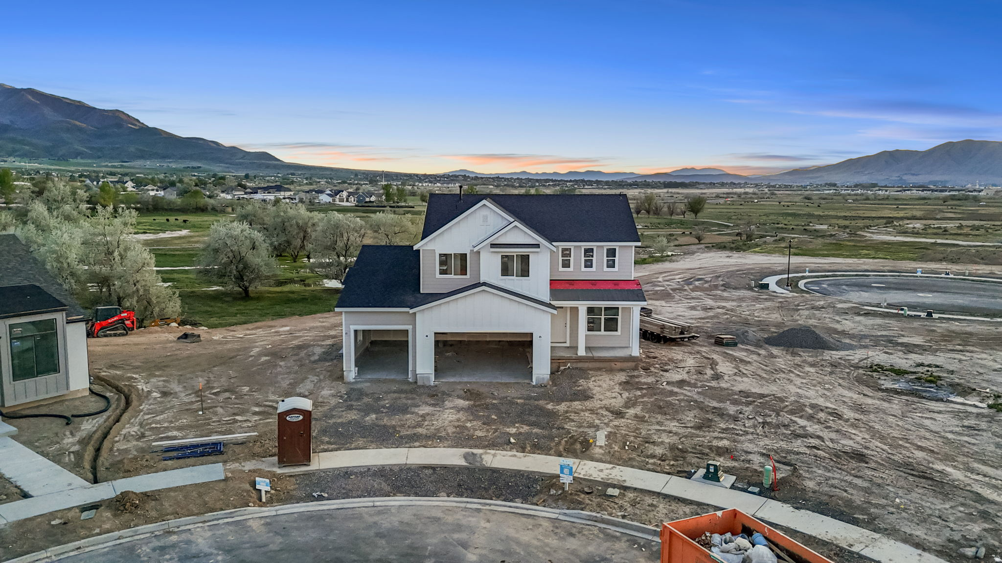 DAVIS FARMS - Residential