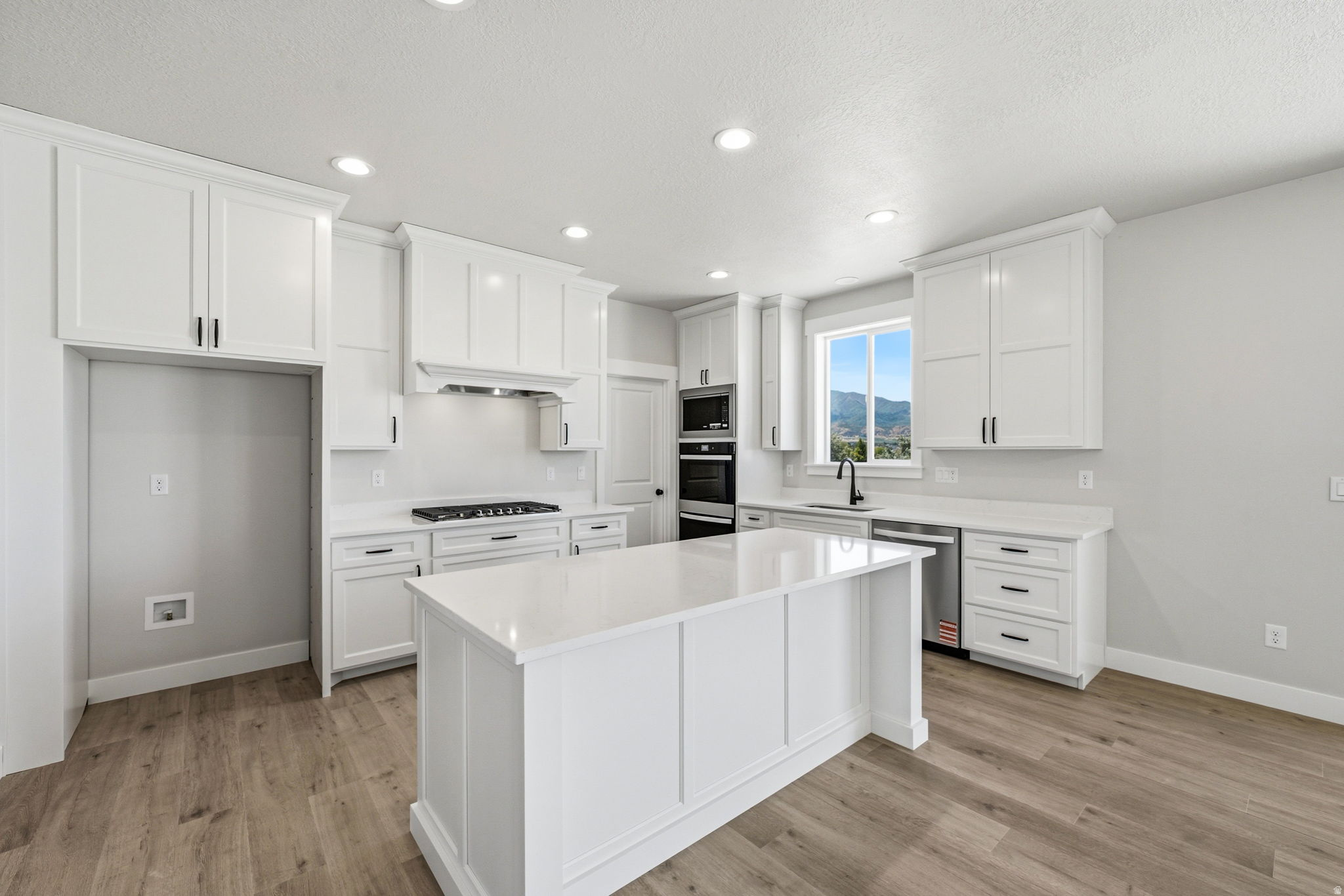 DAVIS FARMS - Residential