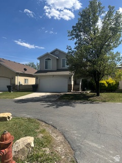 FRESHLY UPGRADED THROUGHOUT. SOLID SURFACES, FLOORING, MODERN APPLIANCES, THIS HOME IS LIKE NEW. NICE QUIET COMMUNITY WITH EASY ACCESS TO TRANSPORTATION, SHOPPING  ALL IN A CONVENIENT LOCATION. SQUARE FOOTAGE AS PER COUNTY RECORDS.  LOT DIMENSIONS ARE APPROXIMATE.