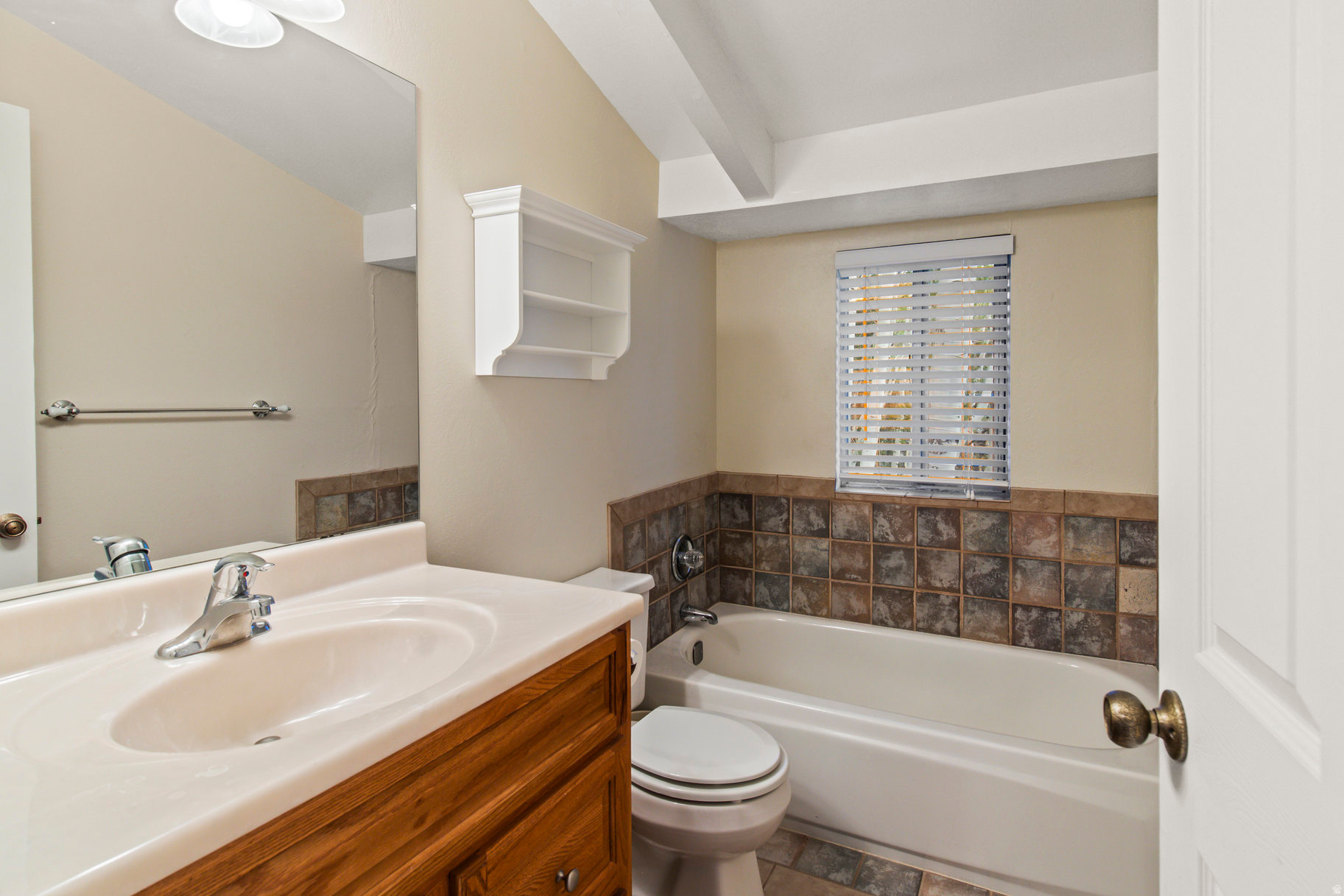 ASPEN HEART SUMMER HOMES - Residential