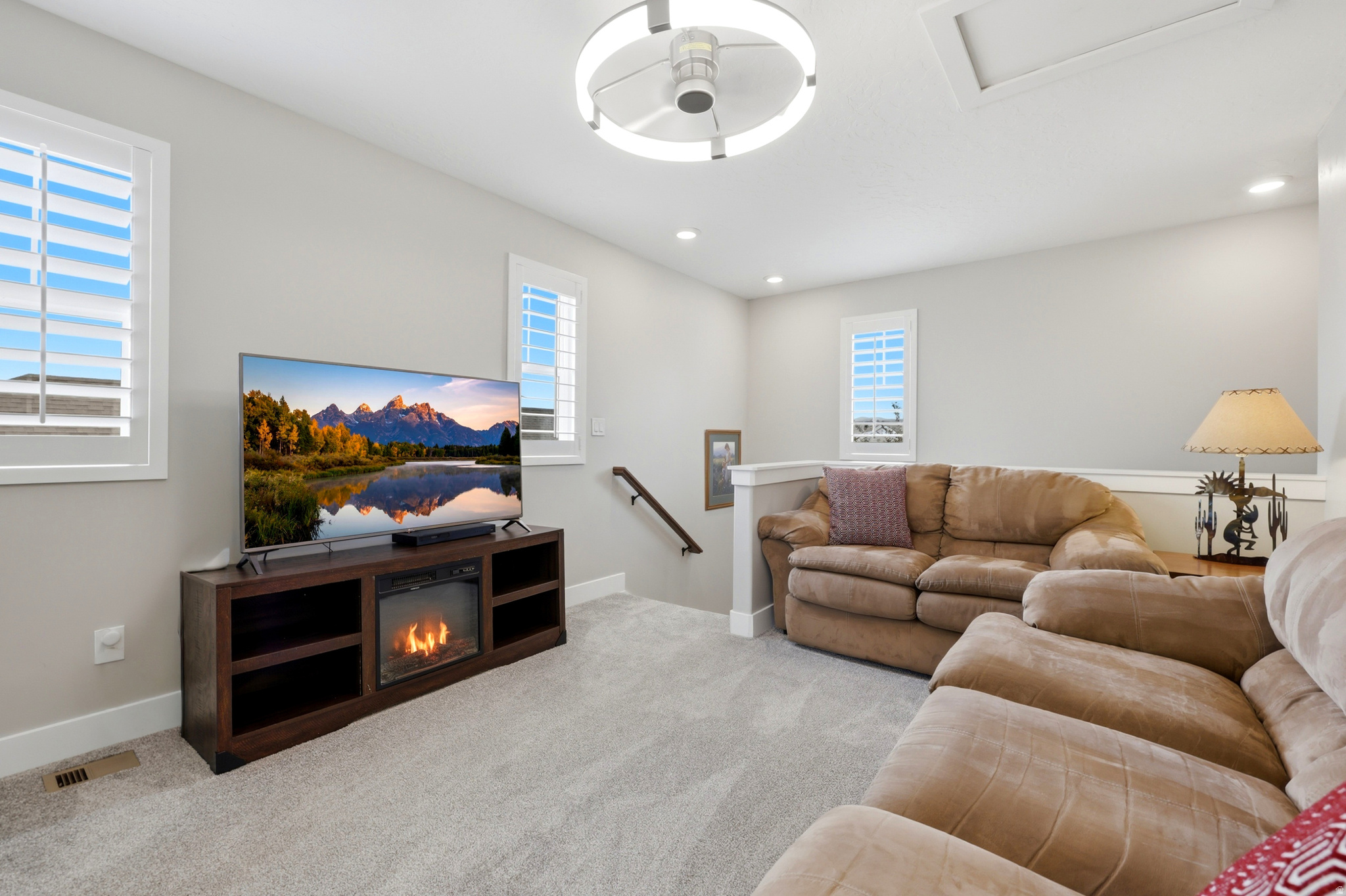 DAYBREAK SPRINGHOUSE - Residential