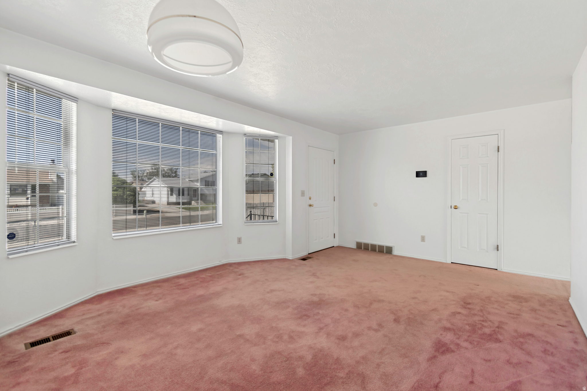 VALLE VIEW PARK PLAC - Residential