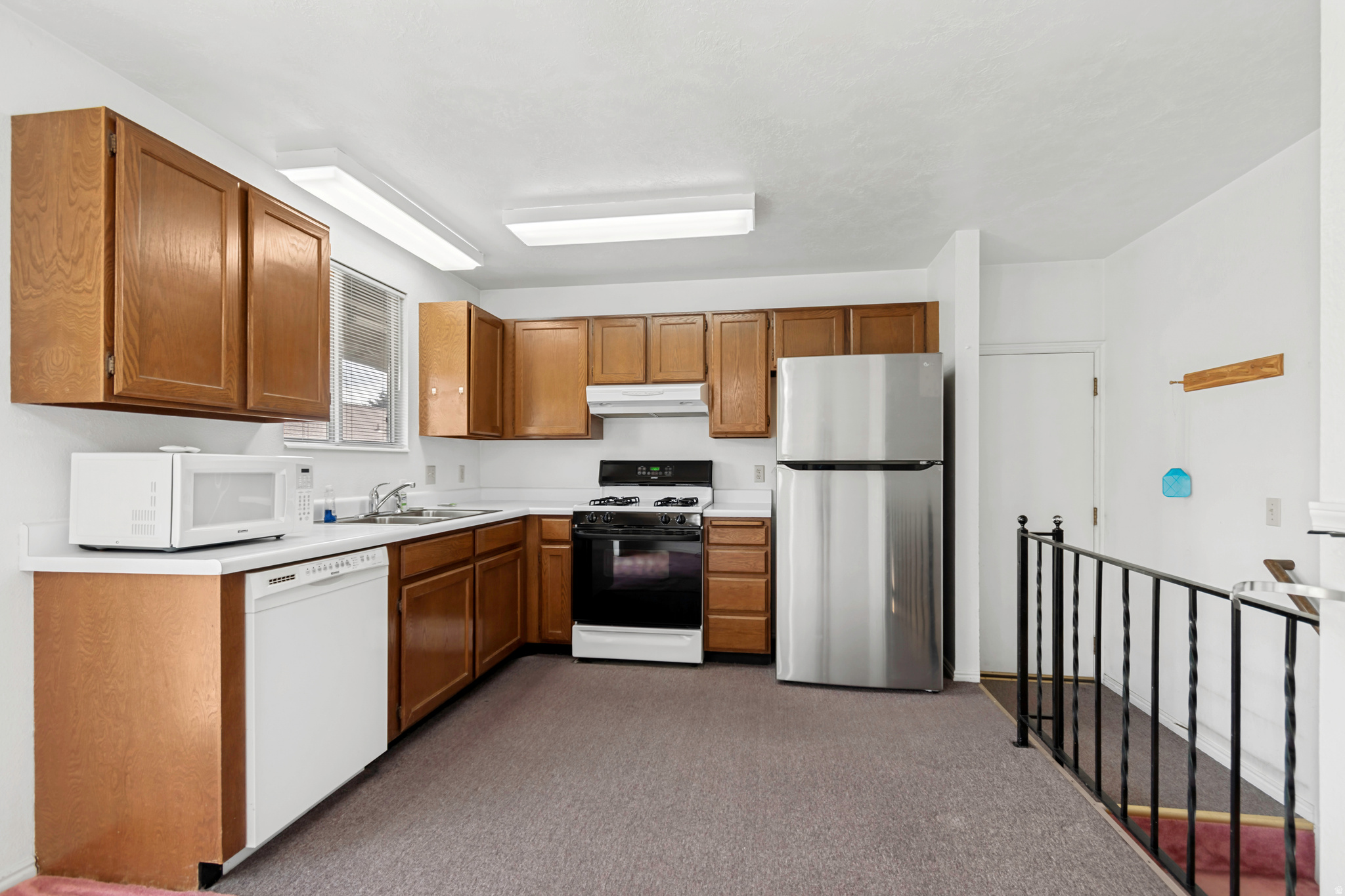 VALLE VIEW PARK PLAC - Residential
