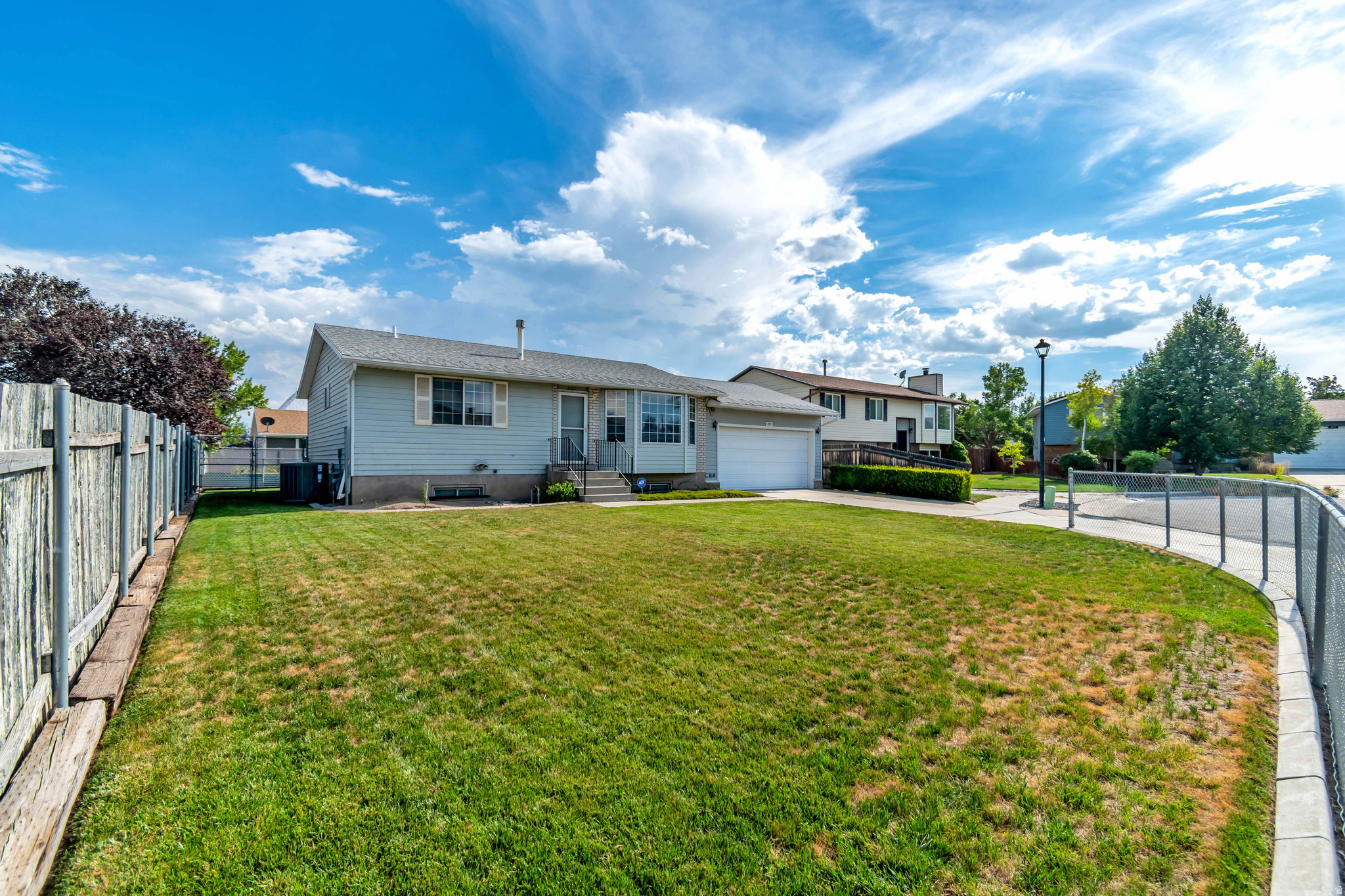 VALLE VIEW PARK PLAC - Residential