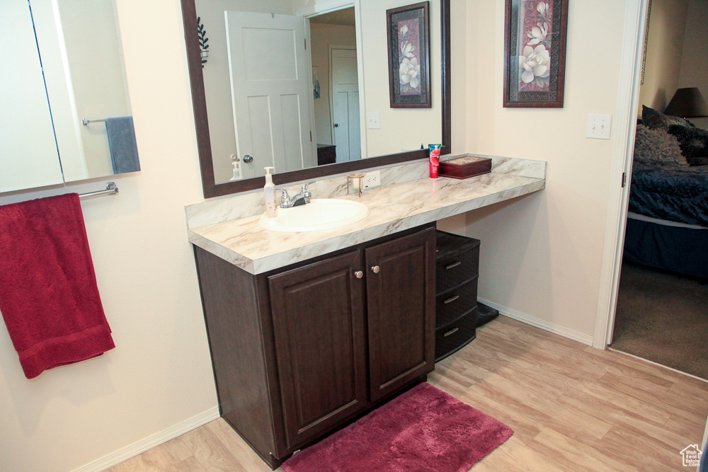 PALATIAL LIVING - Residential