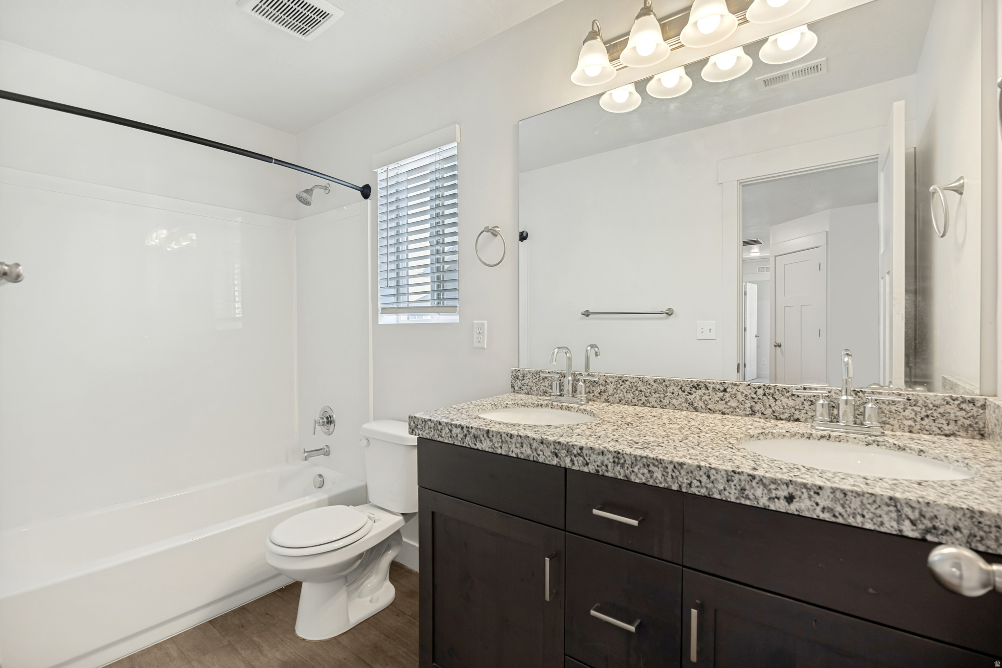 SILVERLAKE - Residential