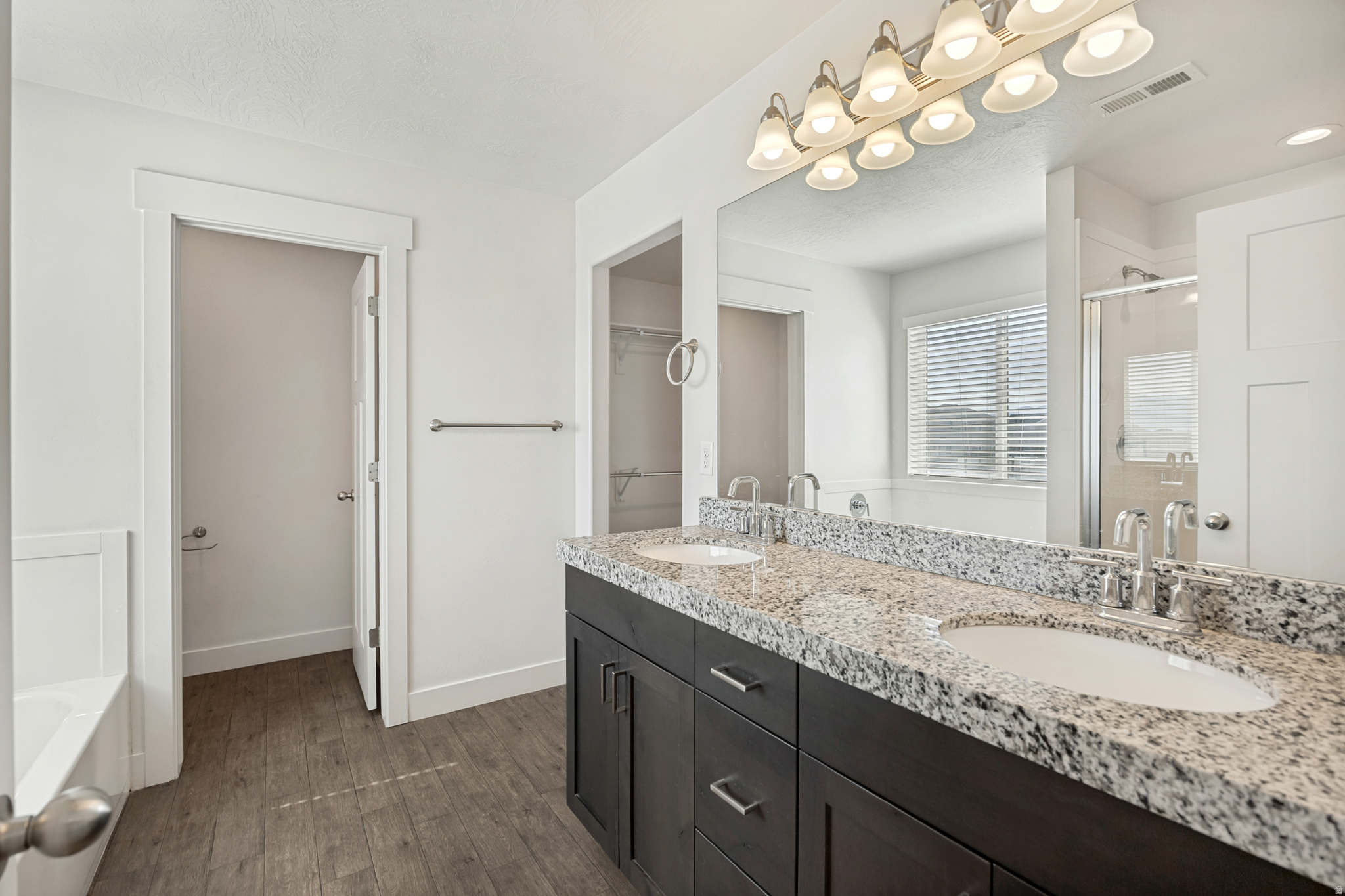 SILVERLAKE - Residential