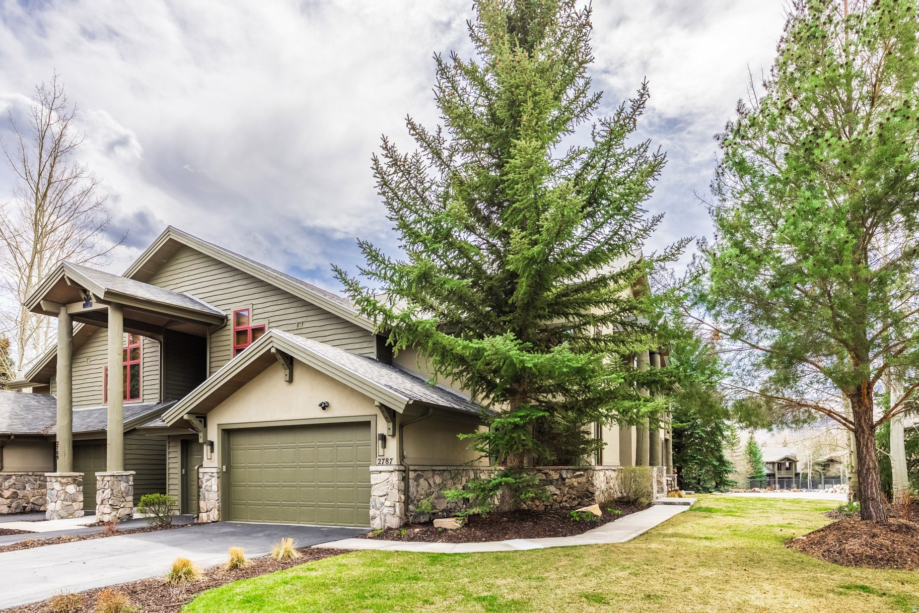 COVE AT EAGLE MOUNTAIN - Residential