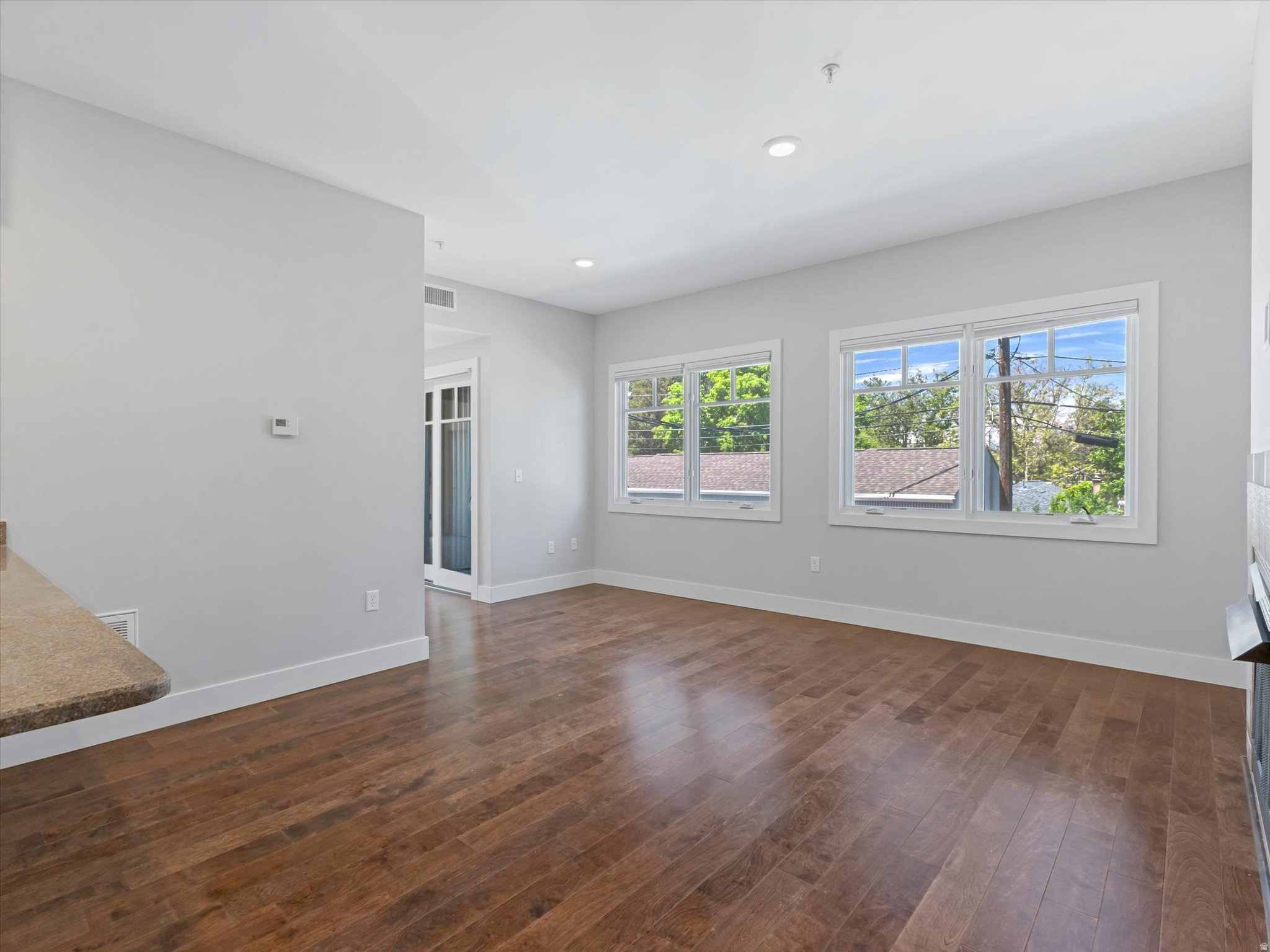 URBANA ON 11TH - Residential