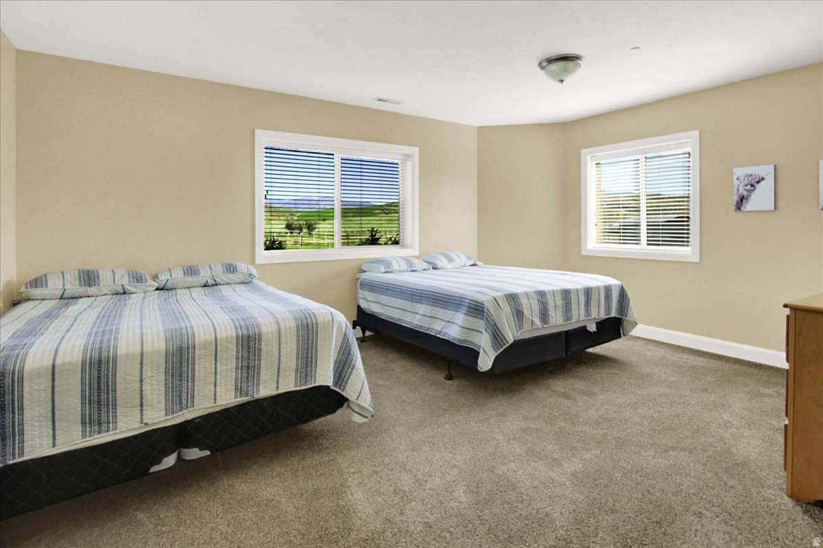 HARDSCRABBLE ESTATES - Residential