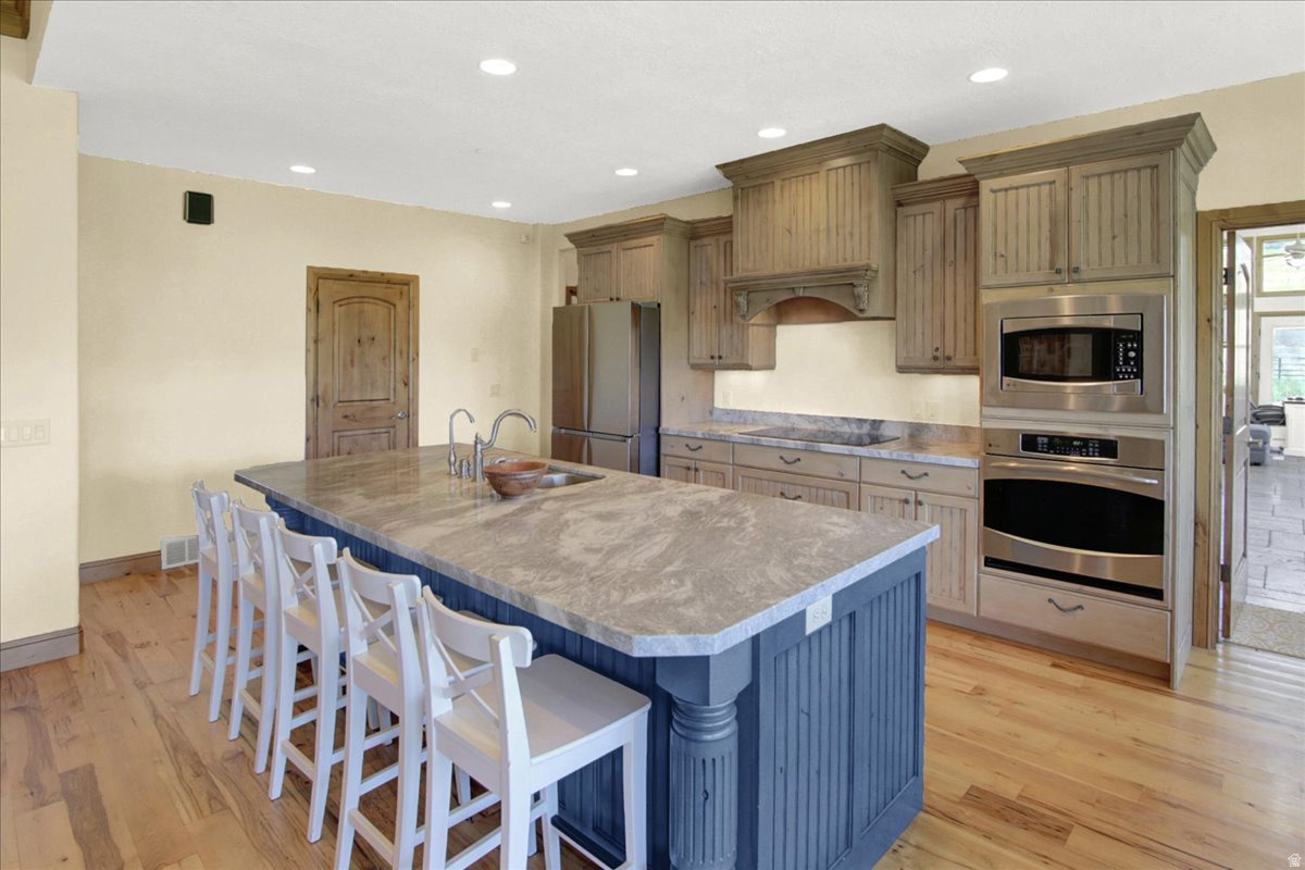 HARDSCRABBLE ESTATES - Residential