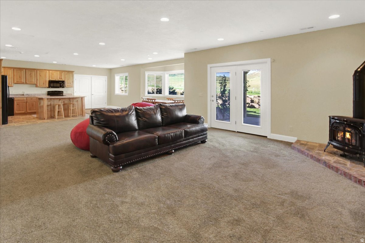 HARDSCRABBLE ESTATES - Residential