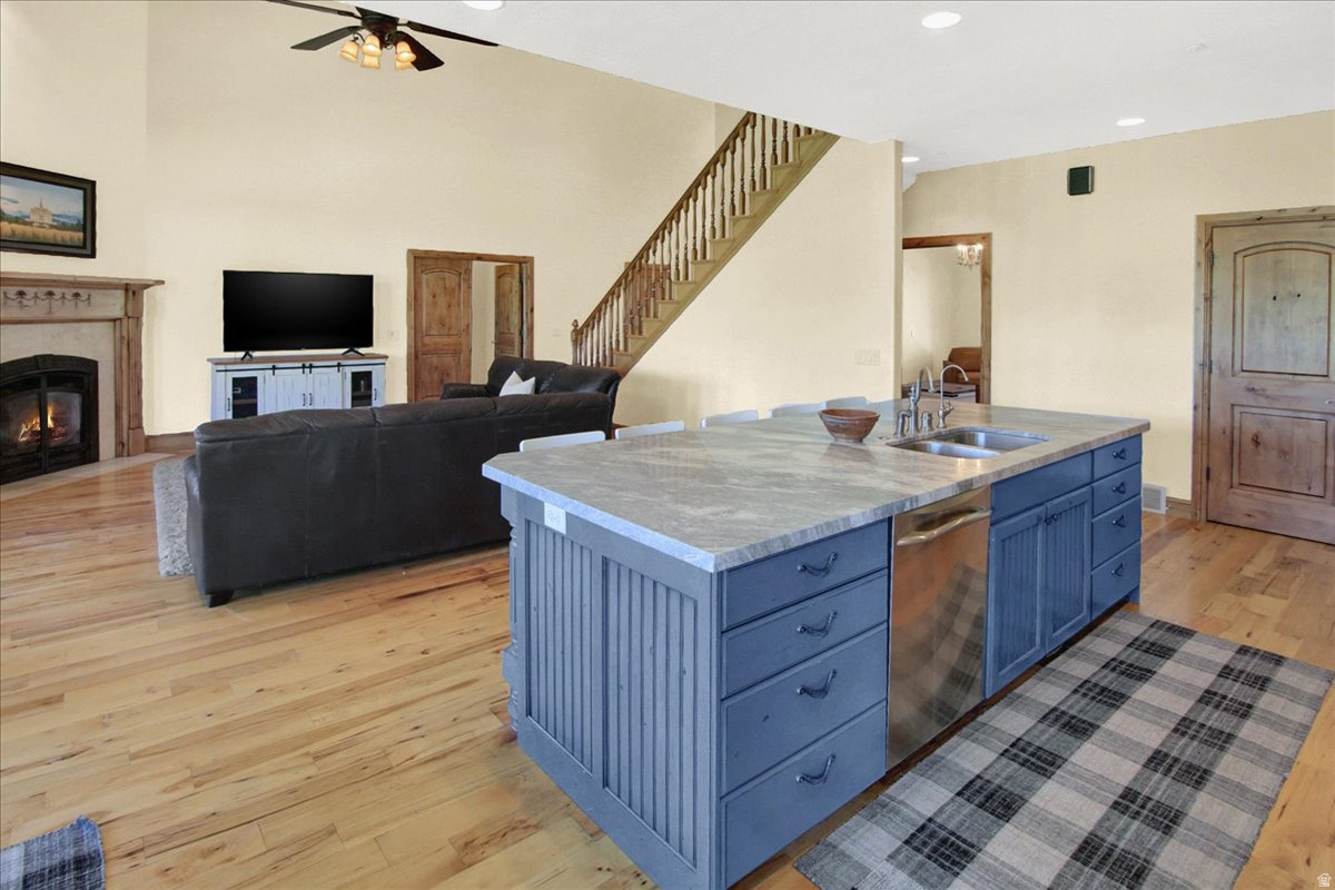 HARDSCRABBLE ESTATES - Residential