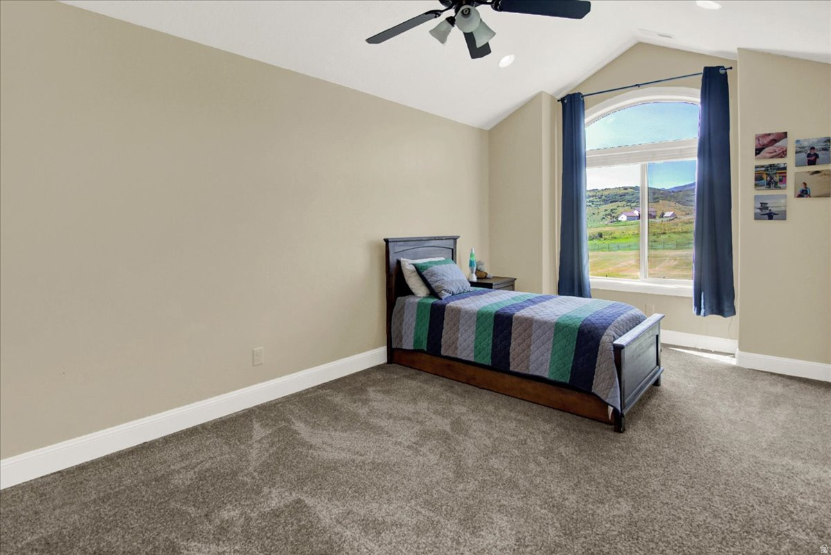 HARDSCRABBLE ESTATES - Residential