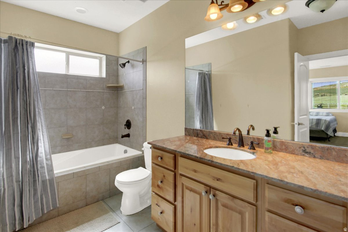 HARDSCRABBLE ESTATES - Residential