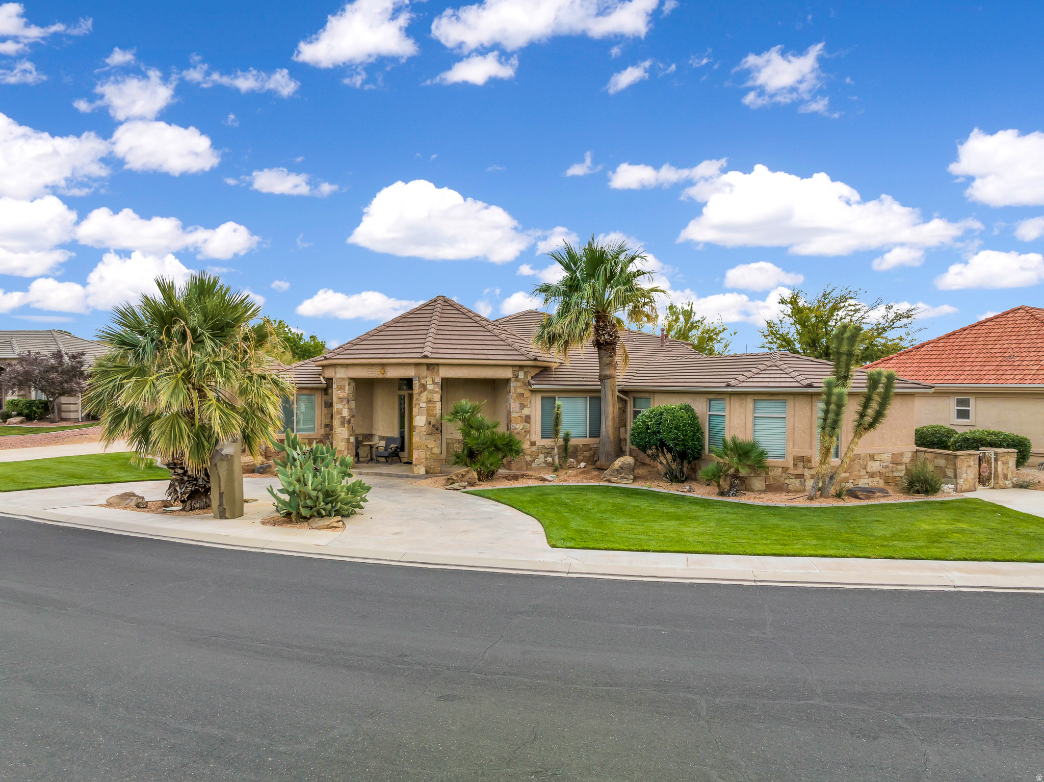 SKY MOUNTAIN GOLF ESTATES - Residential