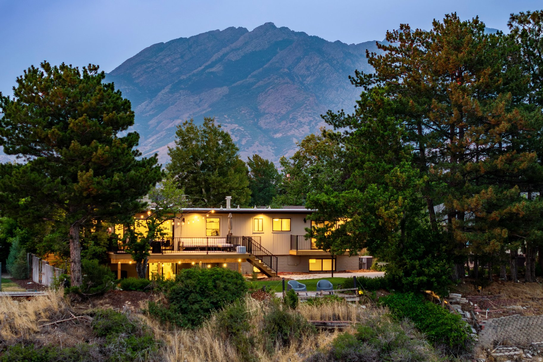 CRESTVIEW ESTATES - Residential