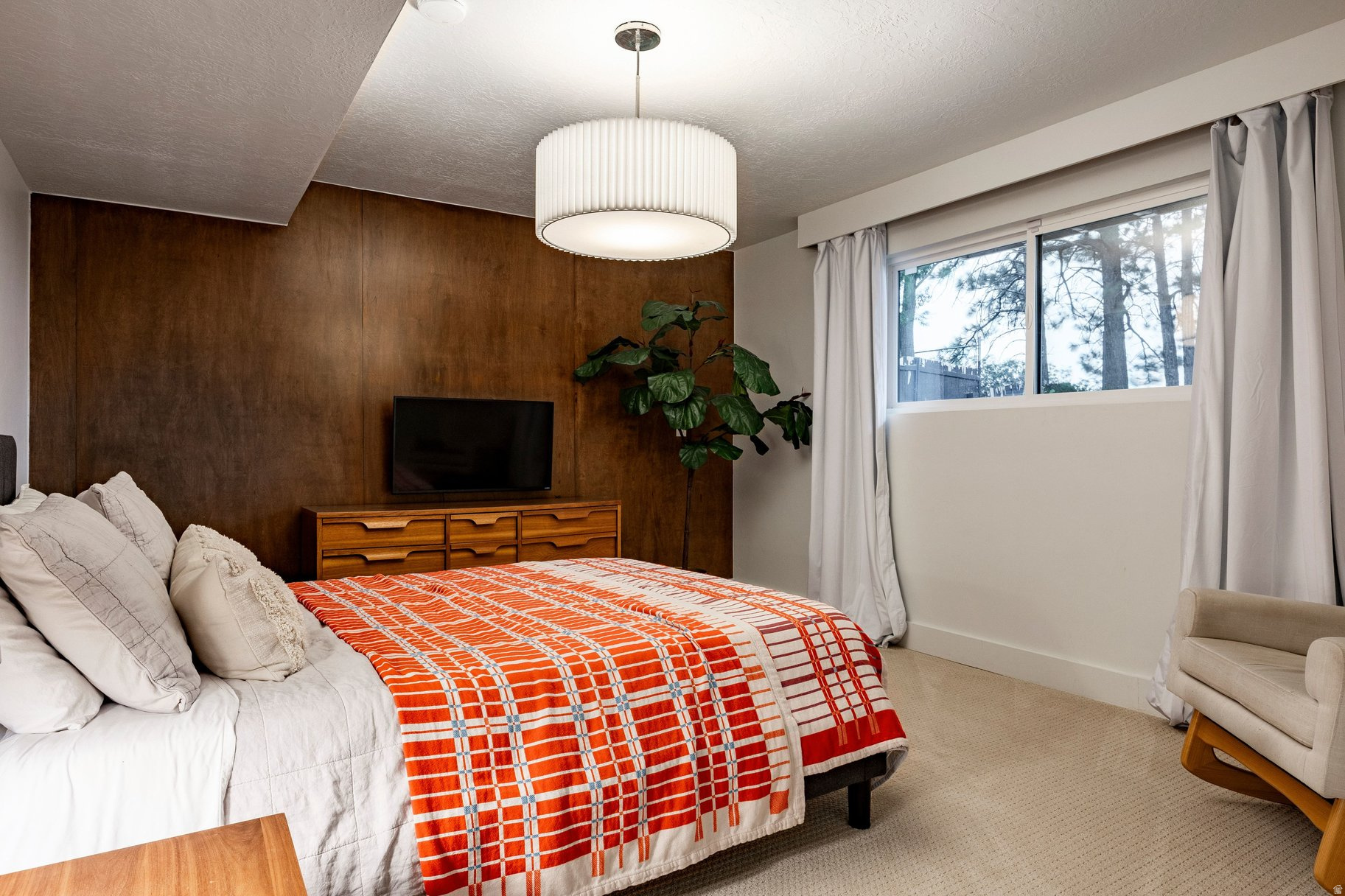 CRESTVIEW ESTATES - Residential