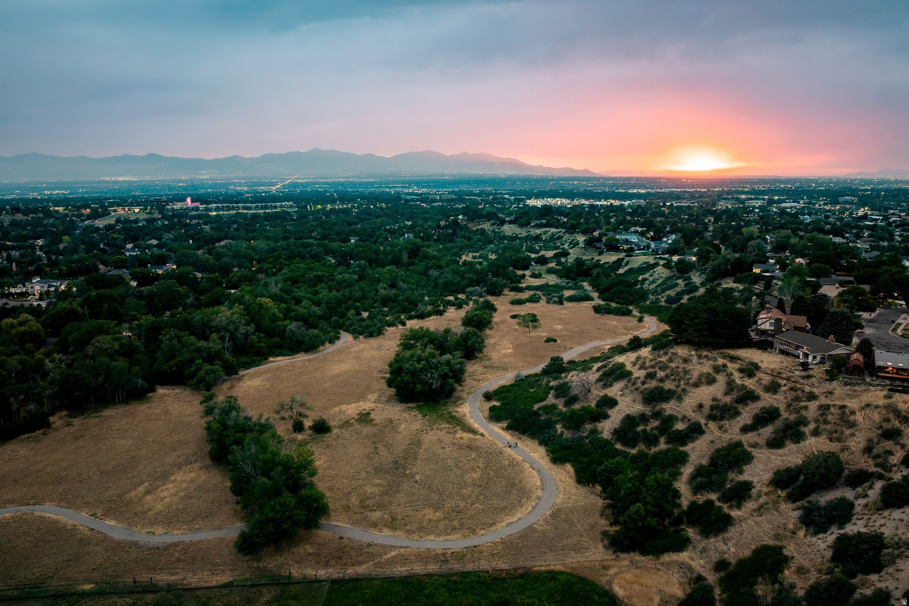 CRESTVIEW ESTATES - Residential