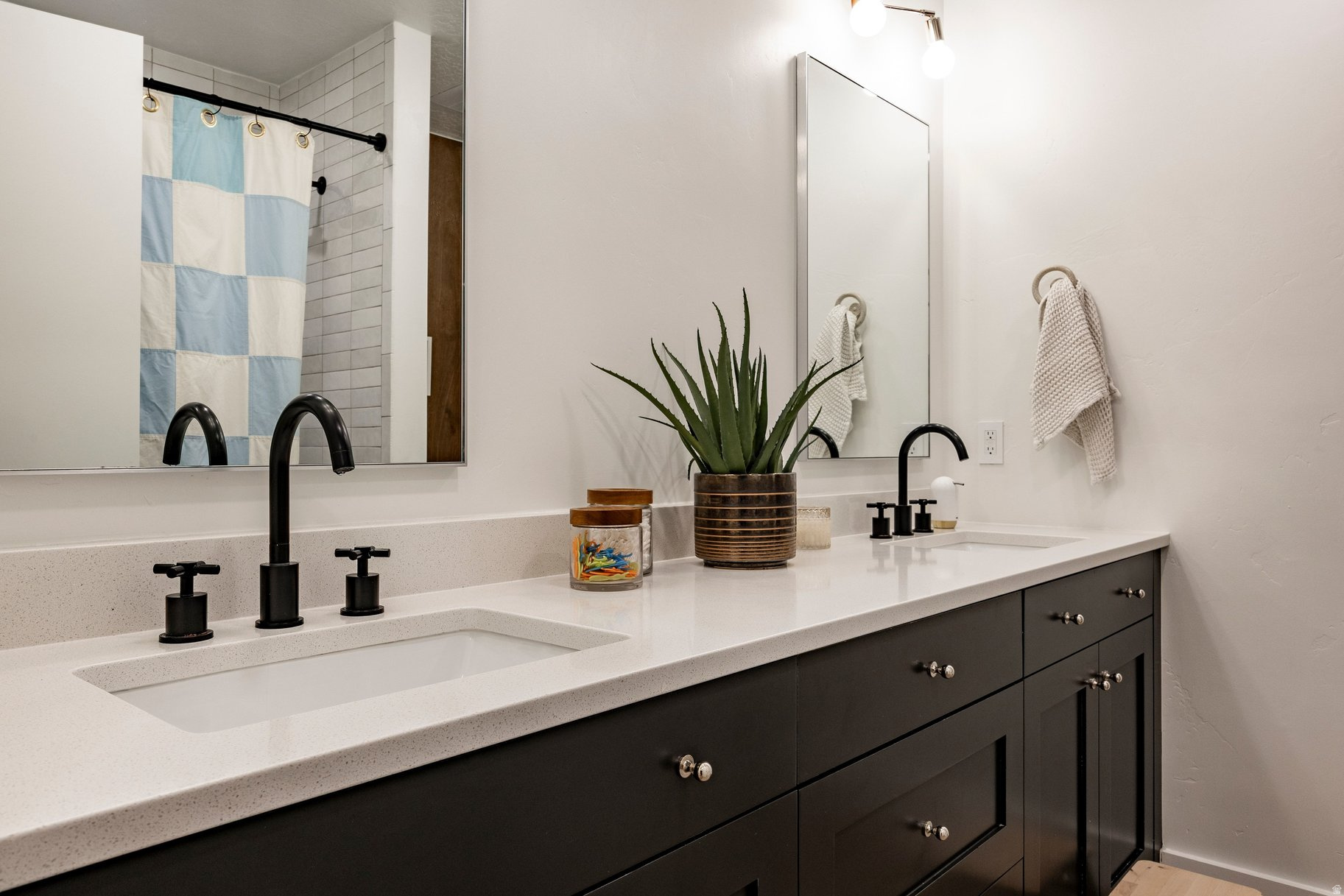 CRESTVIEW ESTATES - Residential