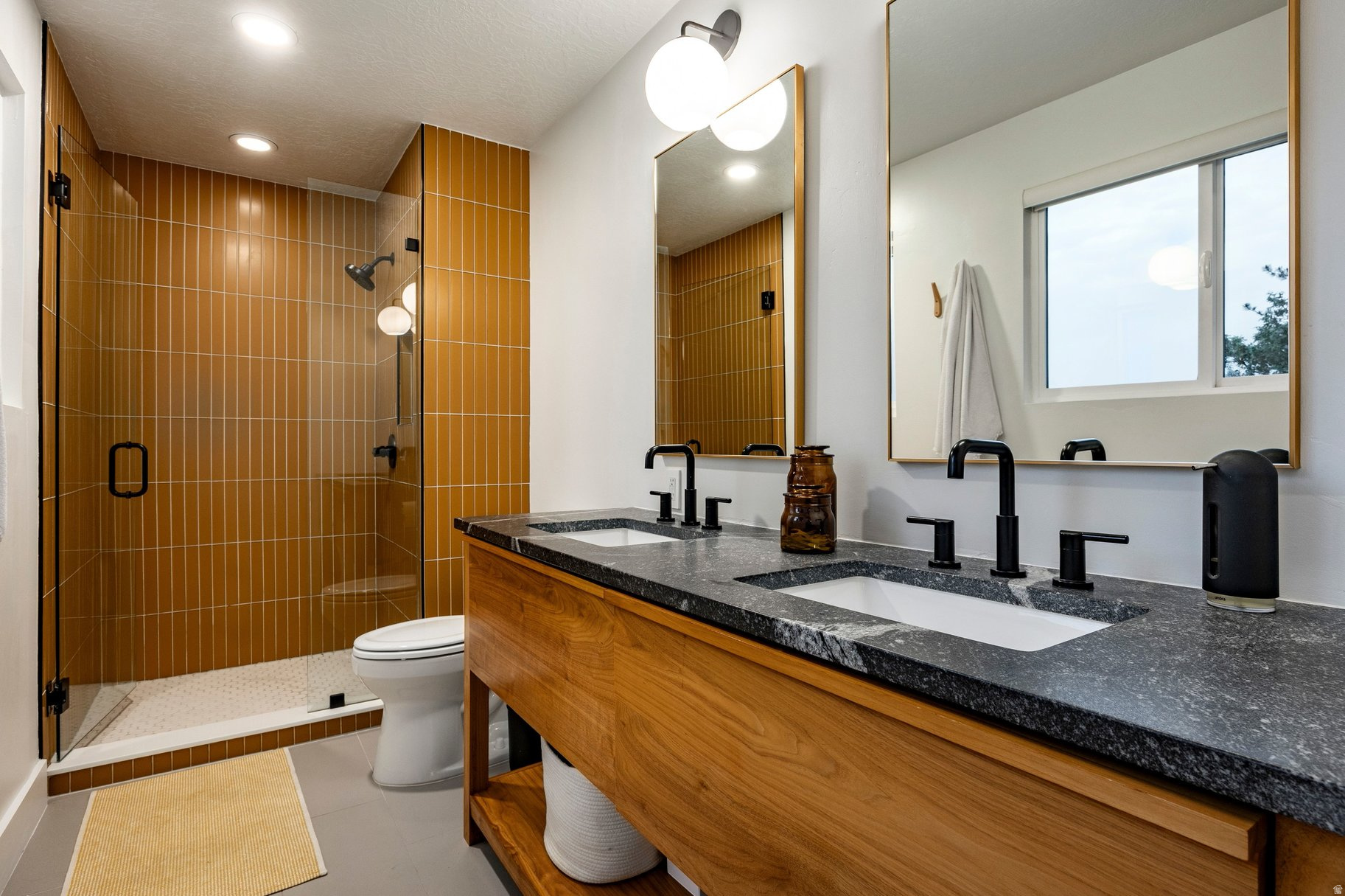 CRESTVIEW ESTATES - Residential