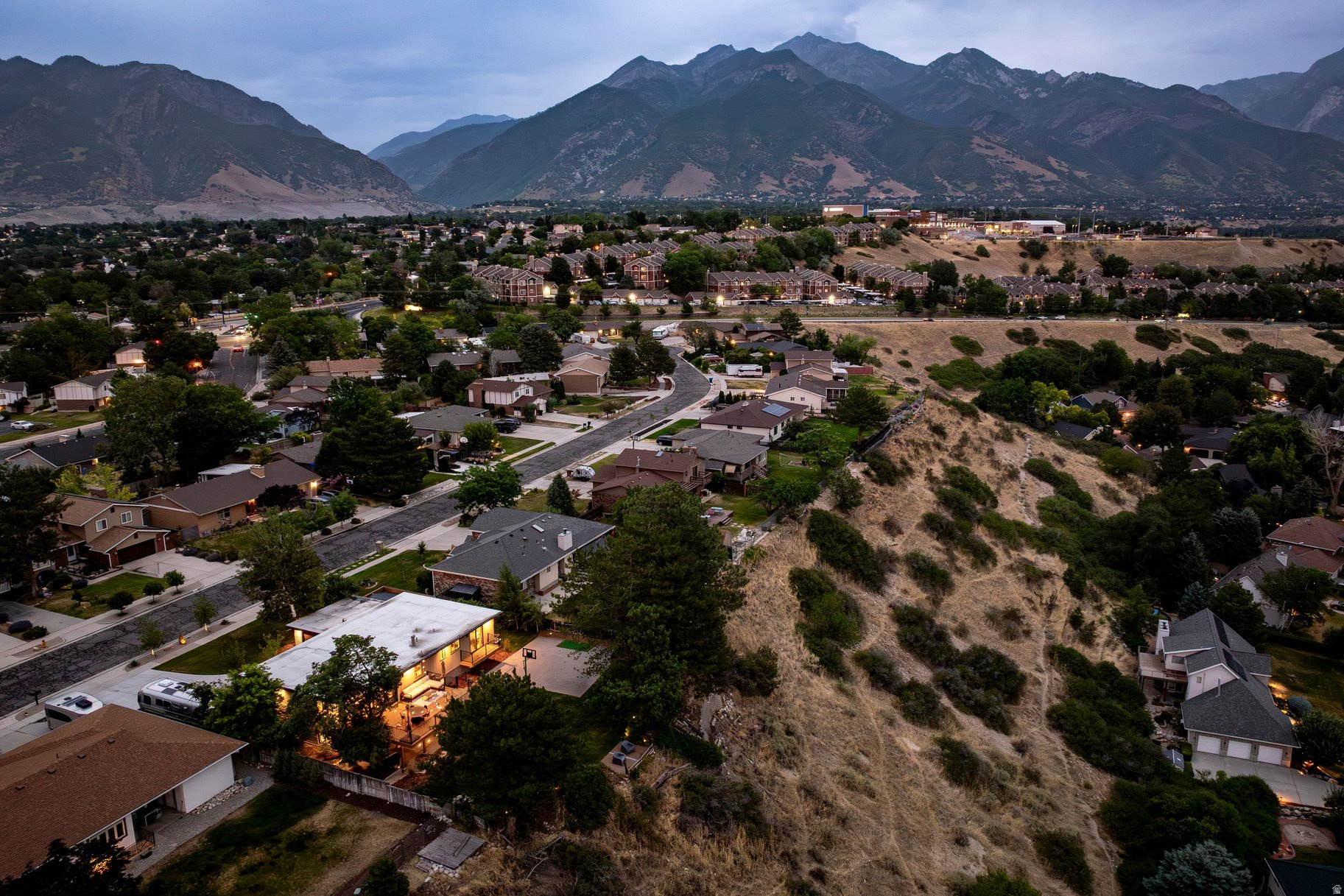 CRESTVIEW ESTATES - Residential