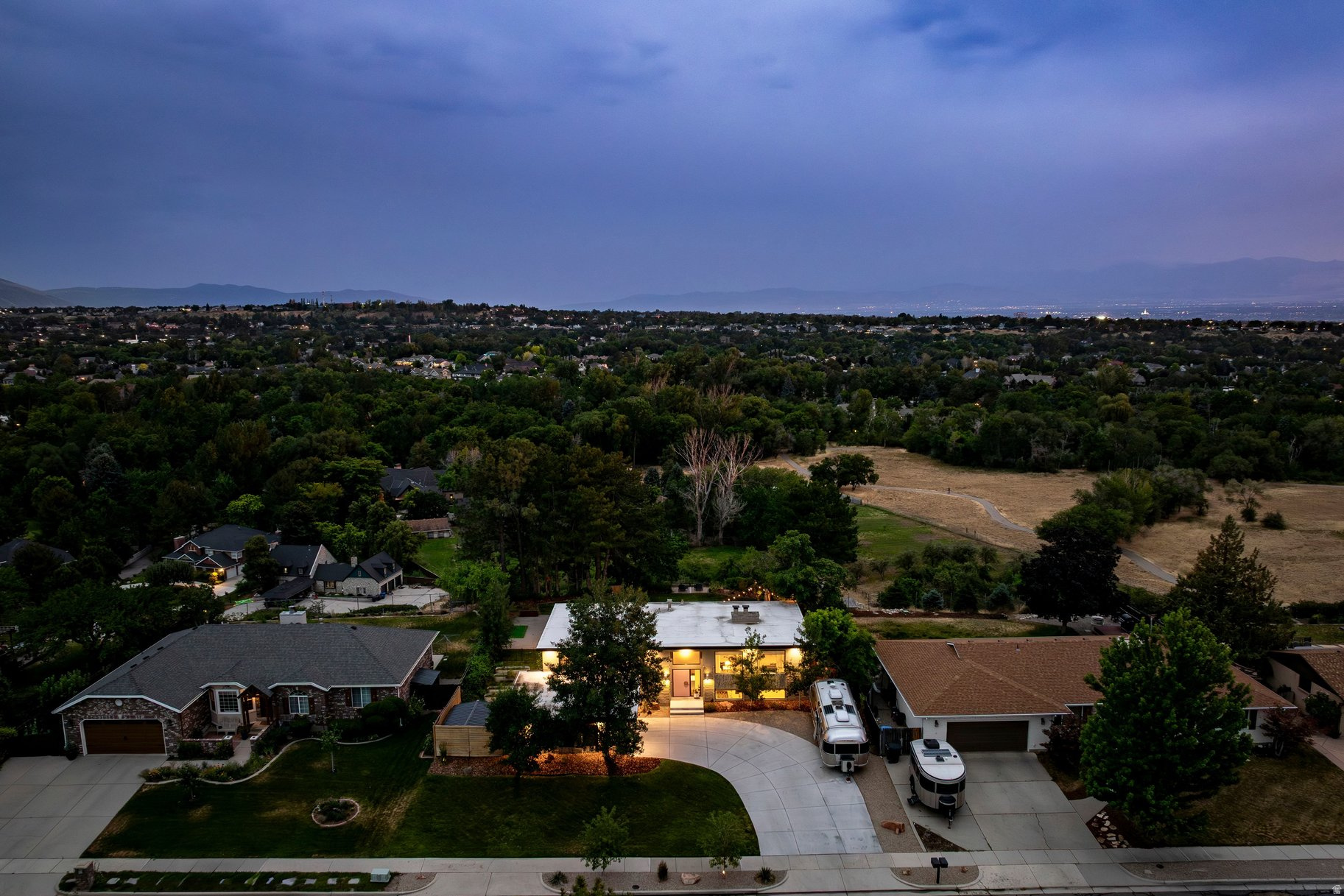 CRESTVIEW ESTATES - Residential