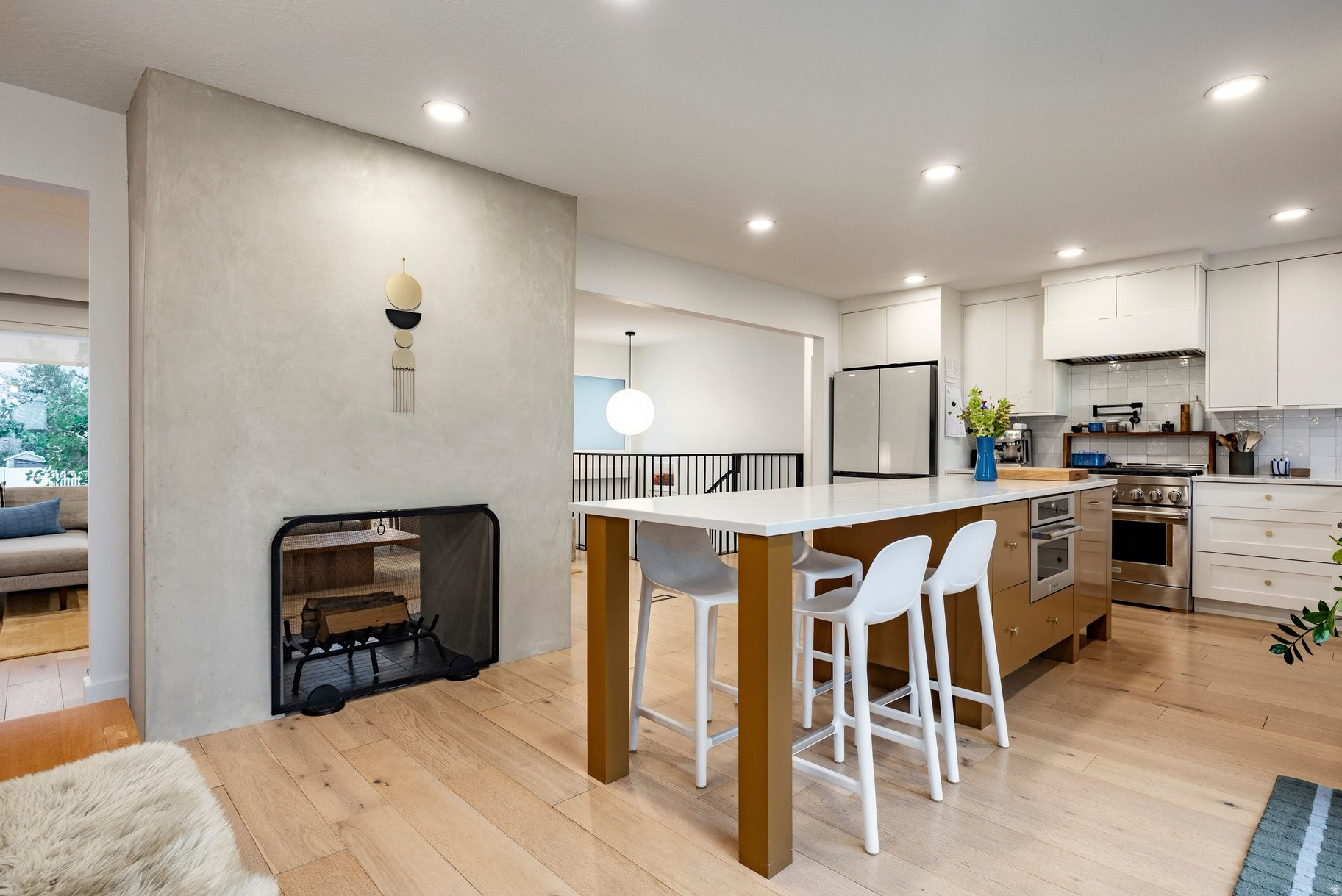 CRESTVIEW ESTATES - Residential