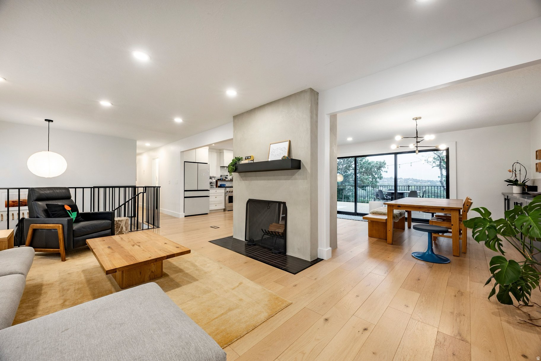 CRESTVIEW ESTATES - Residential