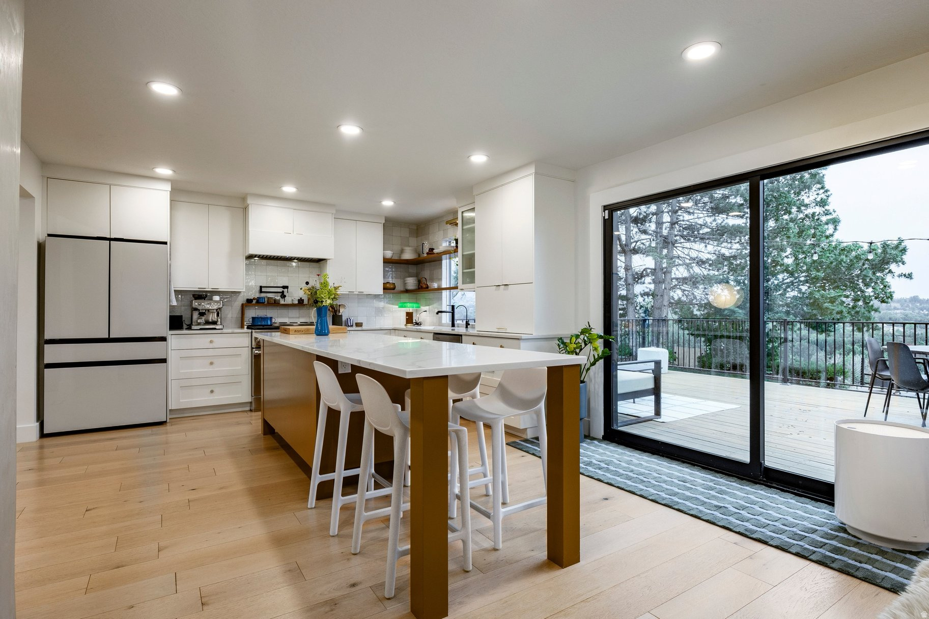 CRESTVIEW ESTATES - Residential