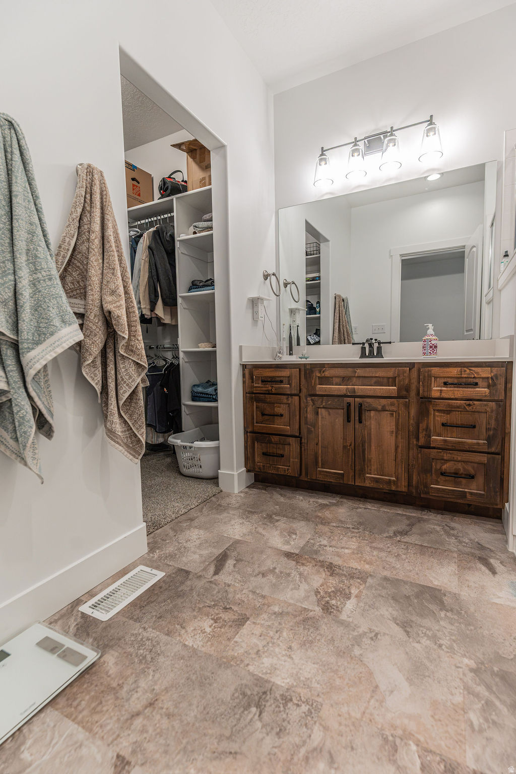 PLYMOUTH ACRES - Residential