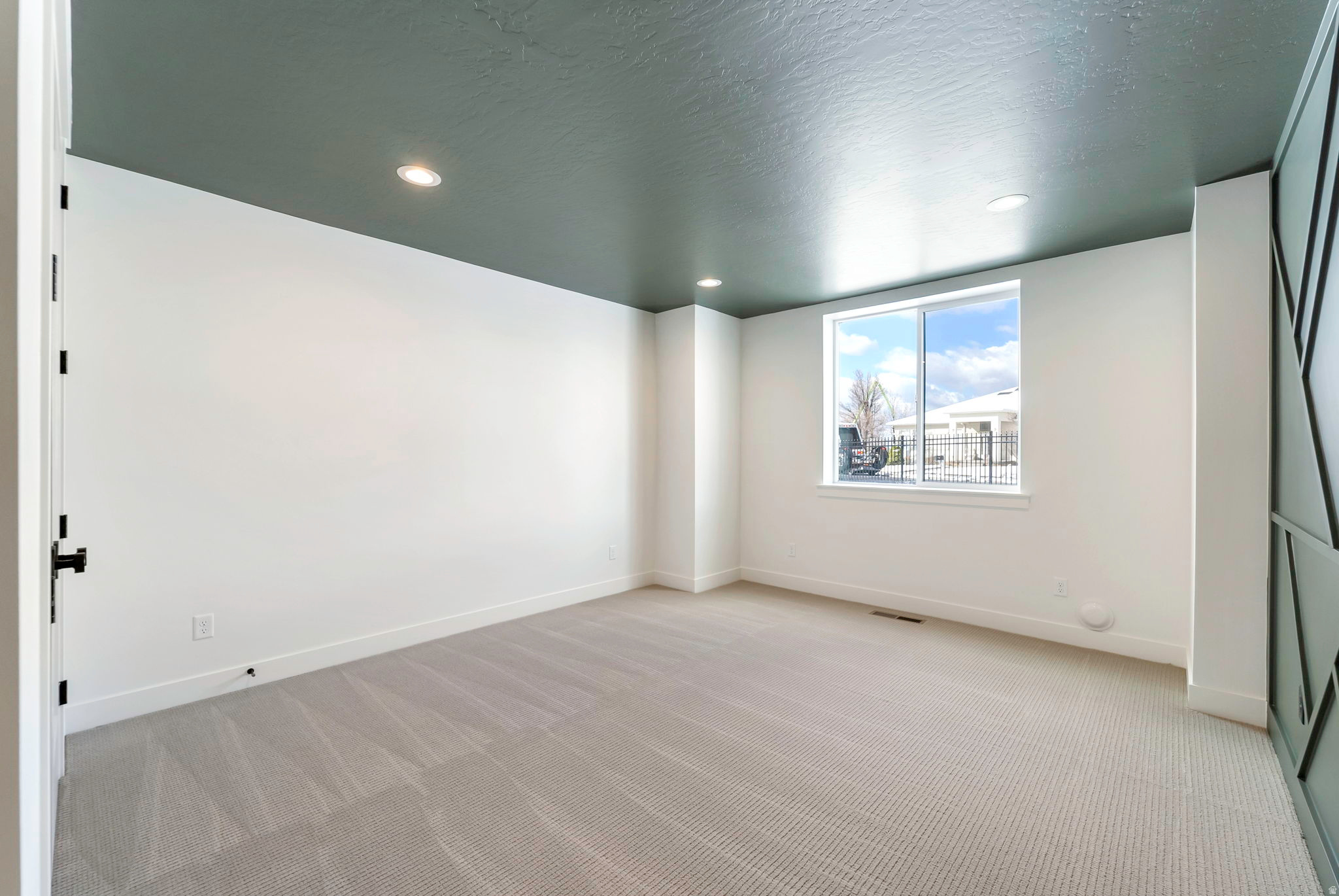 EAGLEWOOD COVE SUB - Residential